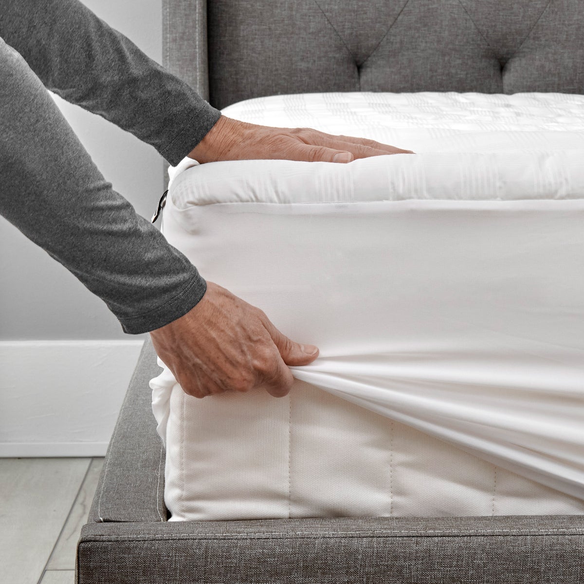 Sealy Sterling QUEEN Collection Spa Luxury Mattress Pad - Retail $39