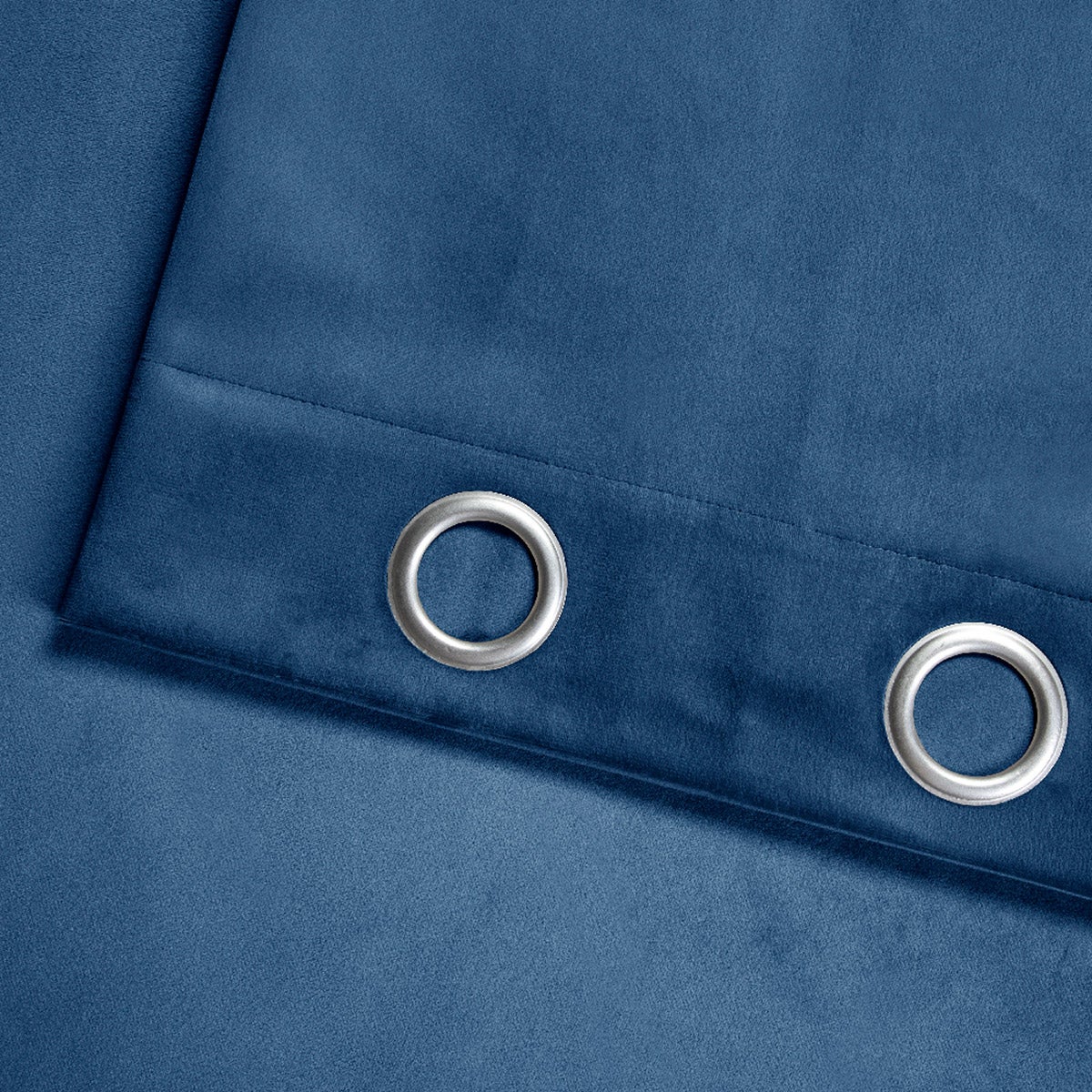 Total Blackout Velvet Window Curtain, 2-pack - Retail $44