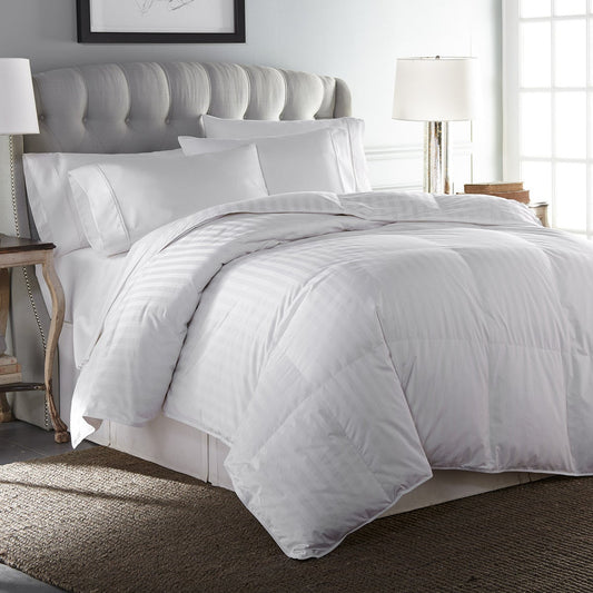 Downlite Hotel & Resort Hungarian White Goose Down Comforter, King