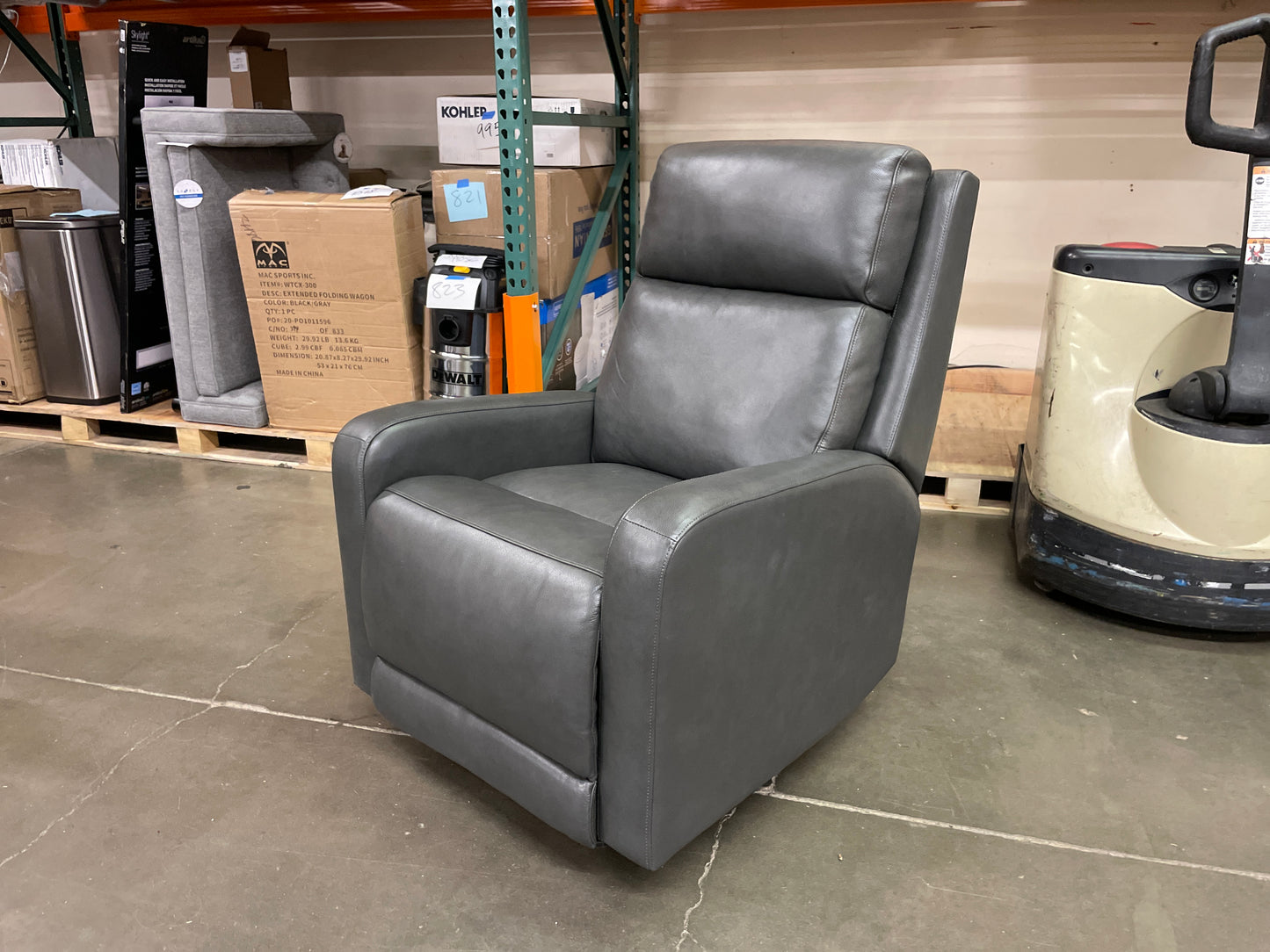 Like NEW - Costco - Pair of Arnie Leather Power Glider Recliners - retail $799