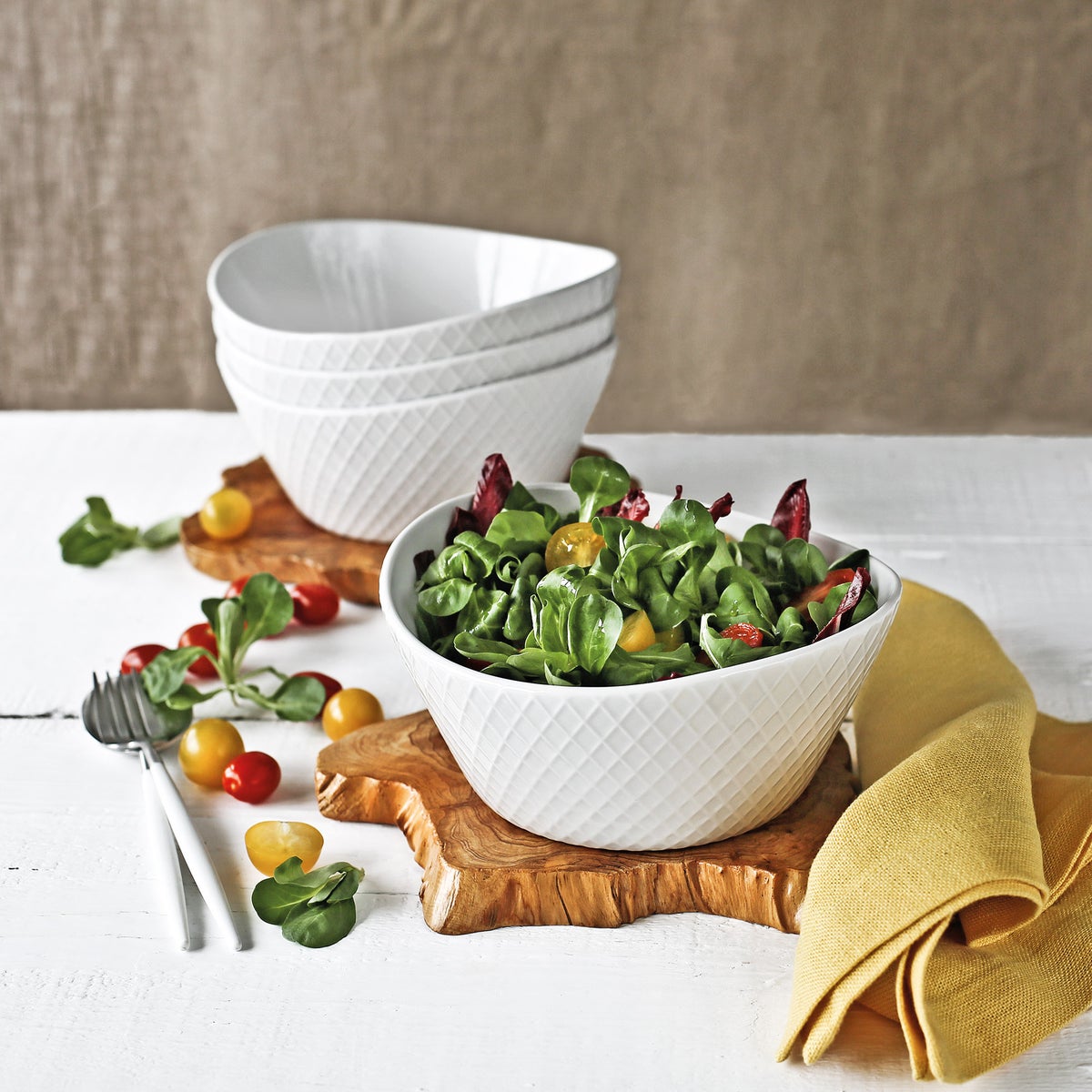Over & Back 4-piece Porcelain Serving Bowl Set