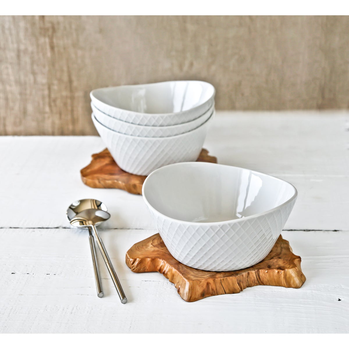 Over & Back 4-piece Porcelain Serving Bowl Set