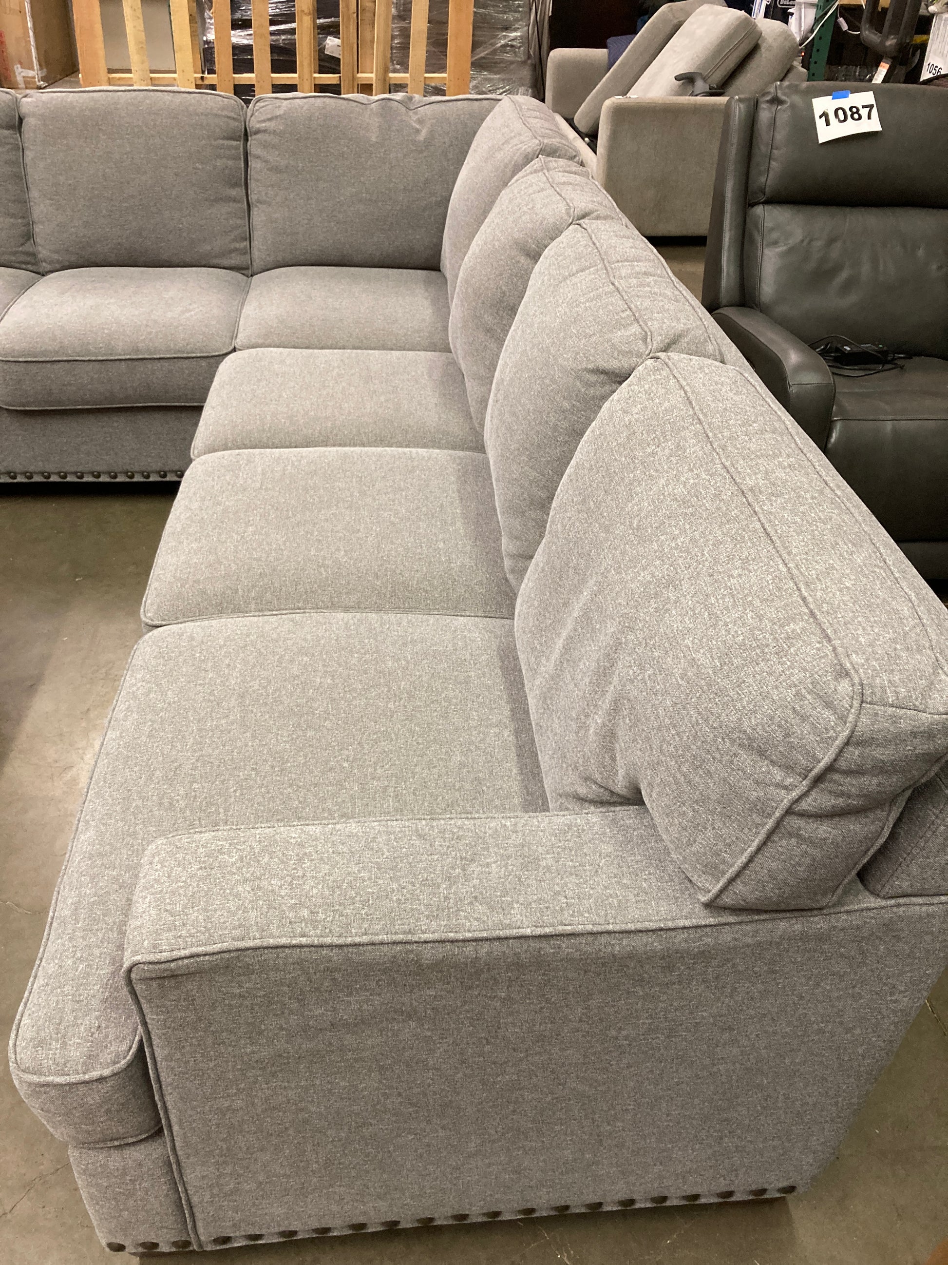 Costco - Thomasville Emilee Fabric Sectional with Storage Ottoman - Retail $1499 Default Title