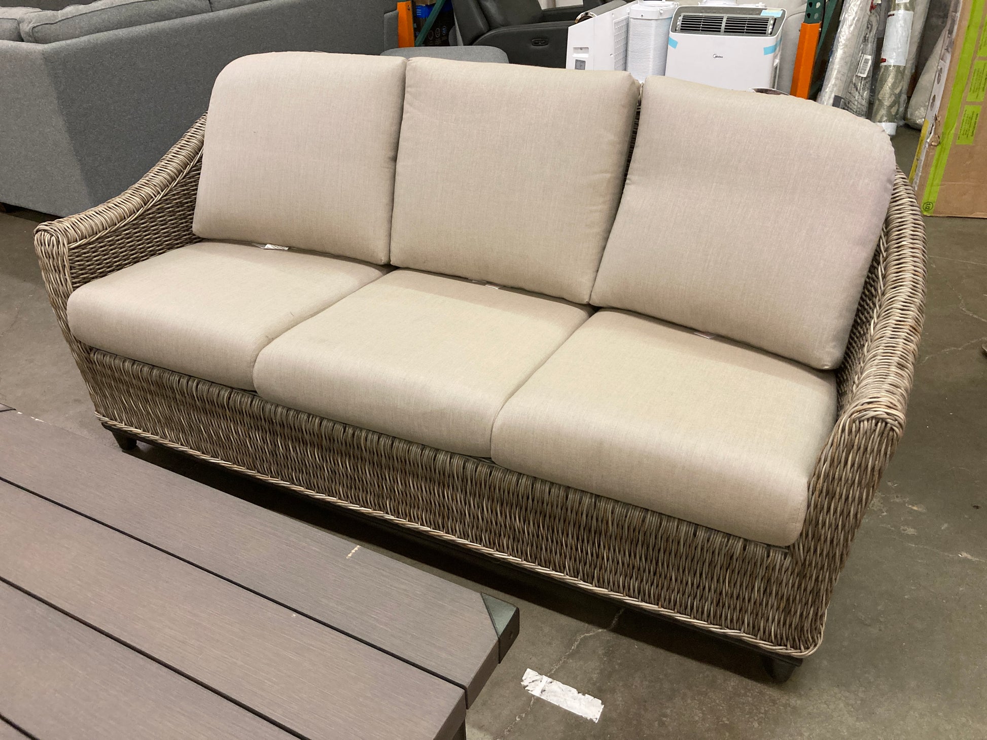 Costco - Agio Amelia 4-piece Outdoor Patio Seating Set - Retail $2699 Default Title