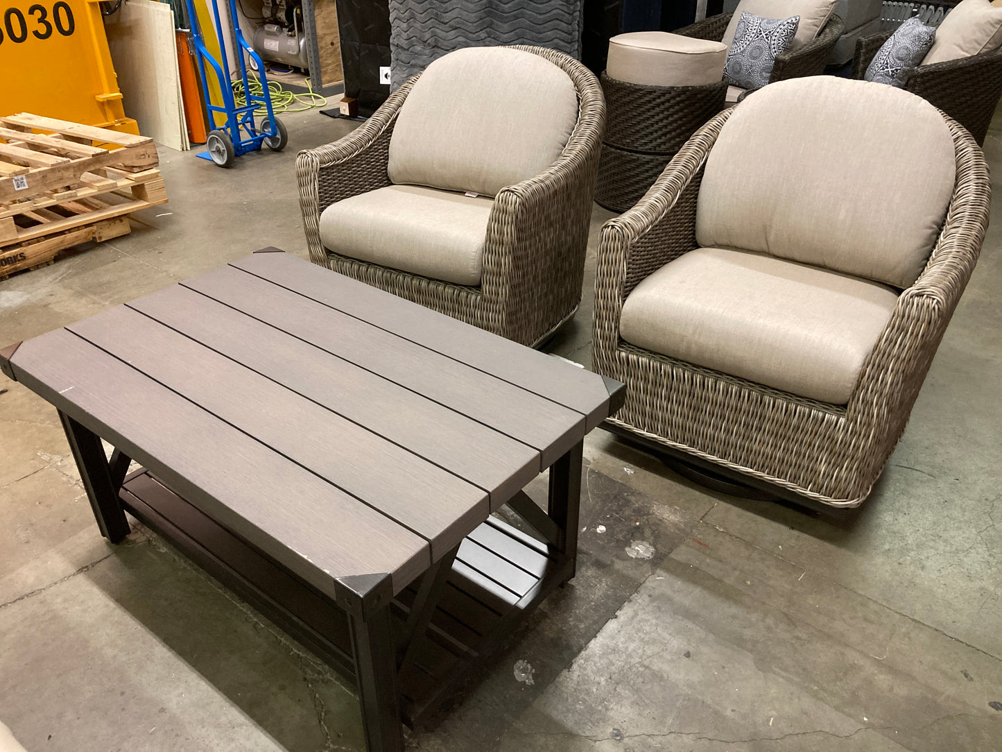 Costco - Agio Amelia 4-piece Outdoor Patio Seating Set - Retail $2699 Default Title