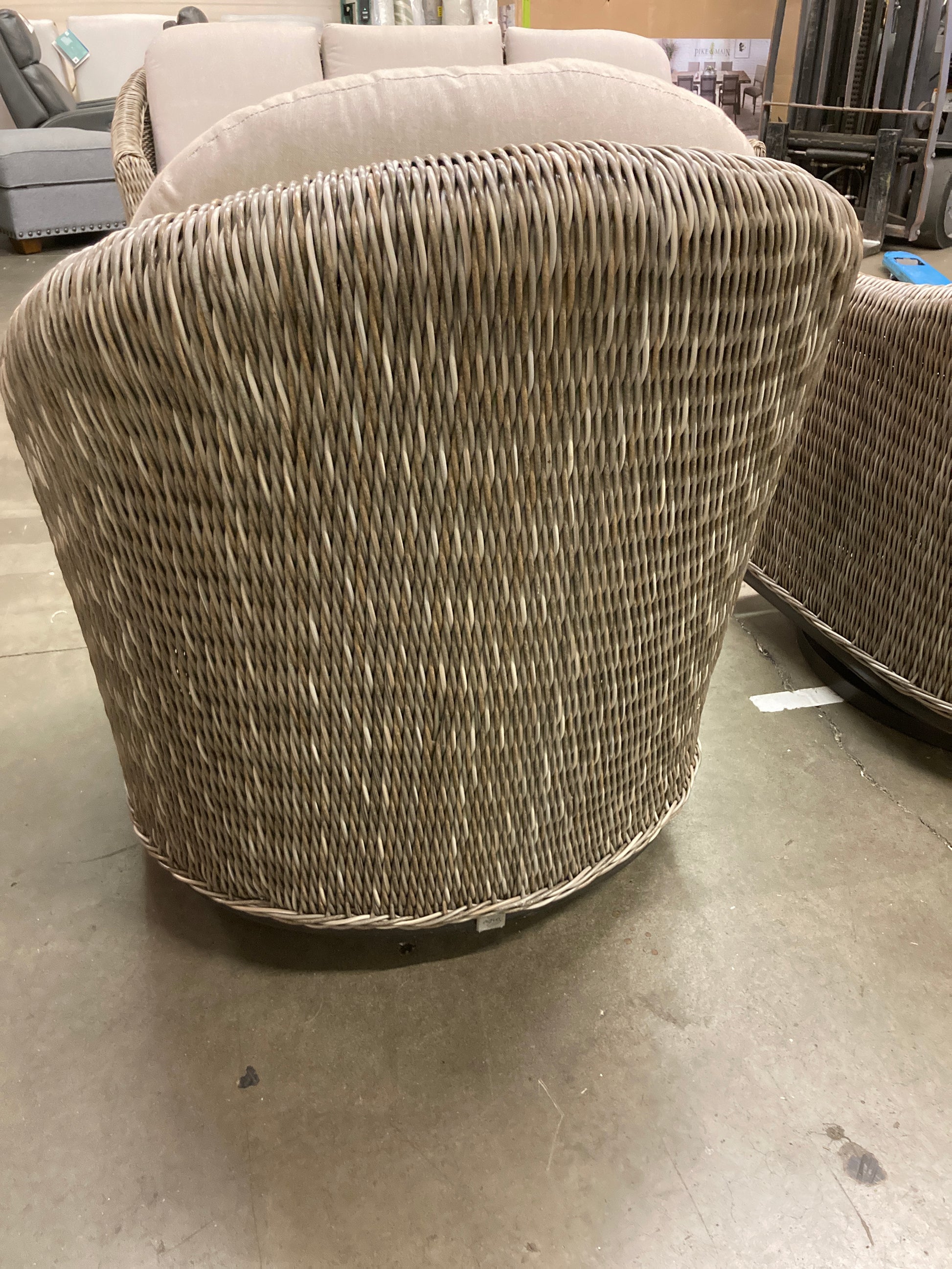 Costco - Agio Amelia 4-piece Outdoor Patio Seating Set - Retail $2699 Default Title