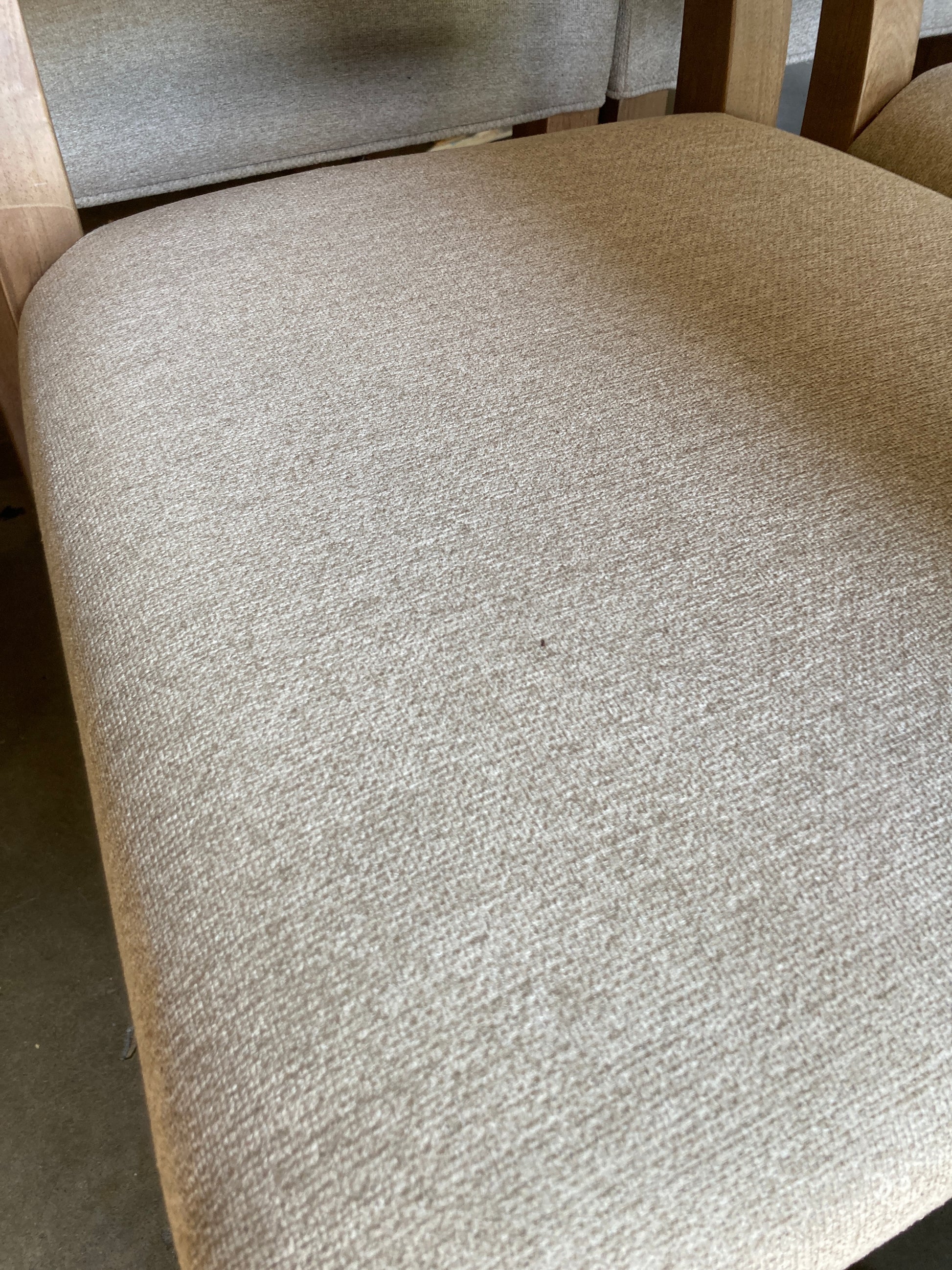 Costco - Live Edge Ellery Park 9-piece Dining Set - Retail $1499 Default Title