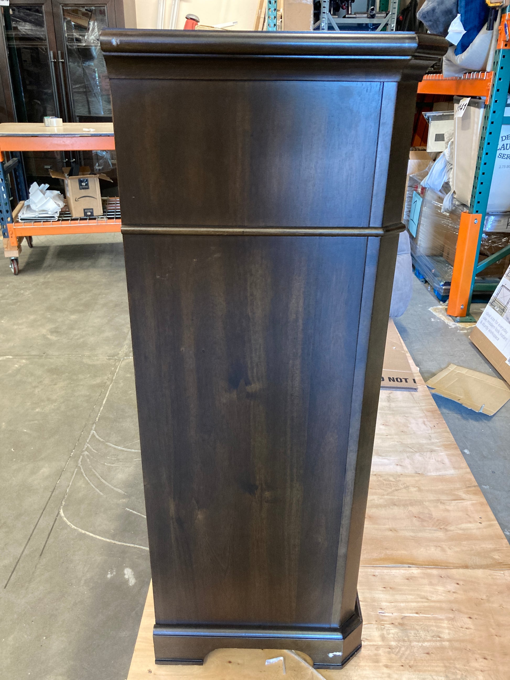 Costco - Catalina Creek Gentleman's Chest - Retail $999 Default Title