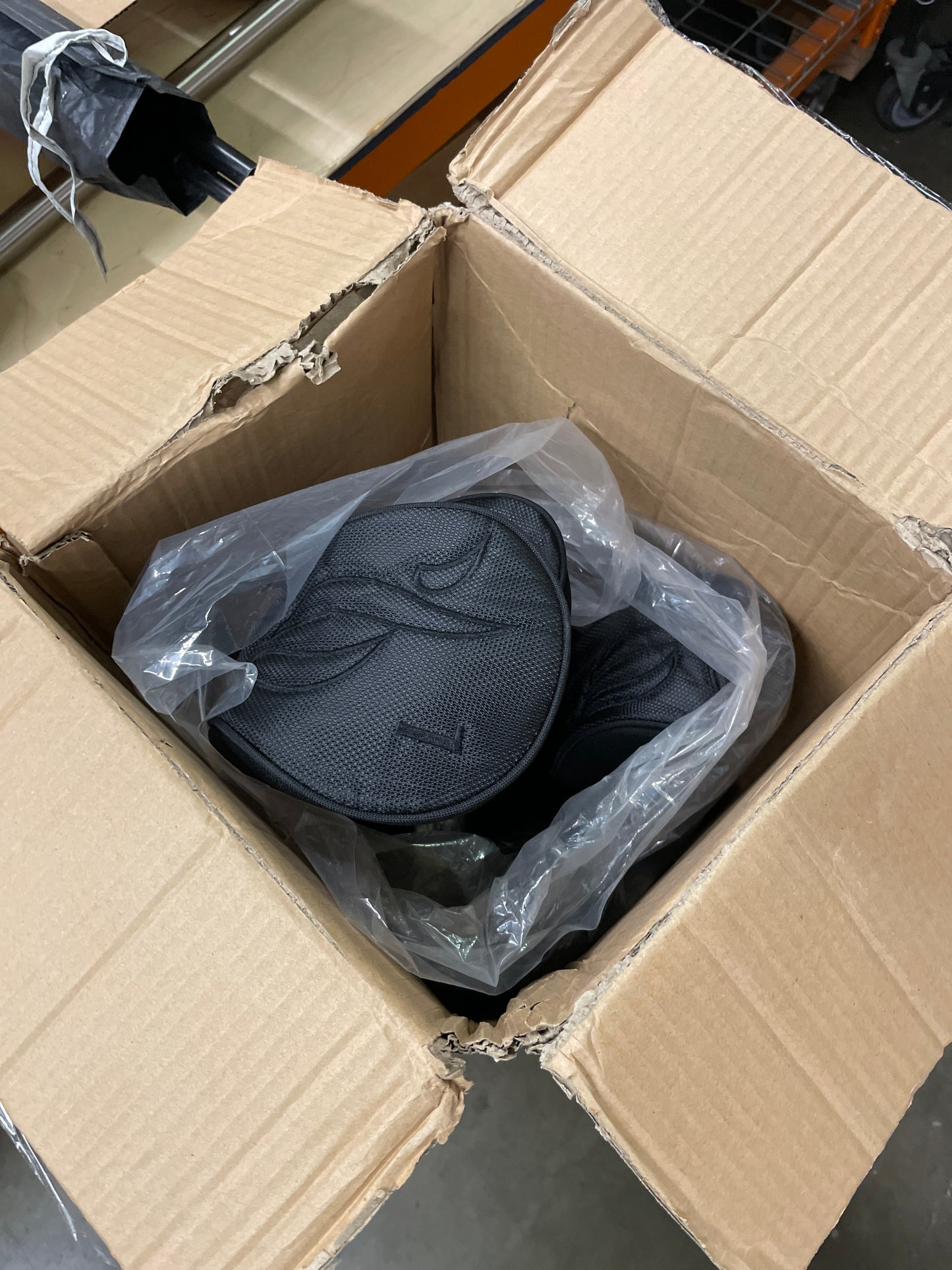 Costco - Nancy Lopez 11-piece Women's Golf Club Set with Stand Bag - Retail $449 Default Title