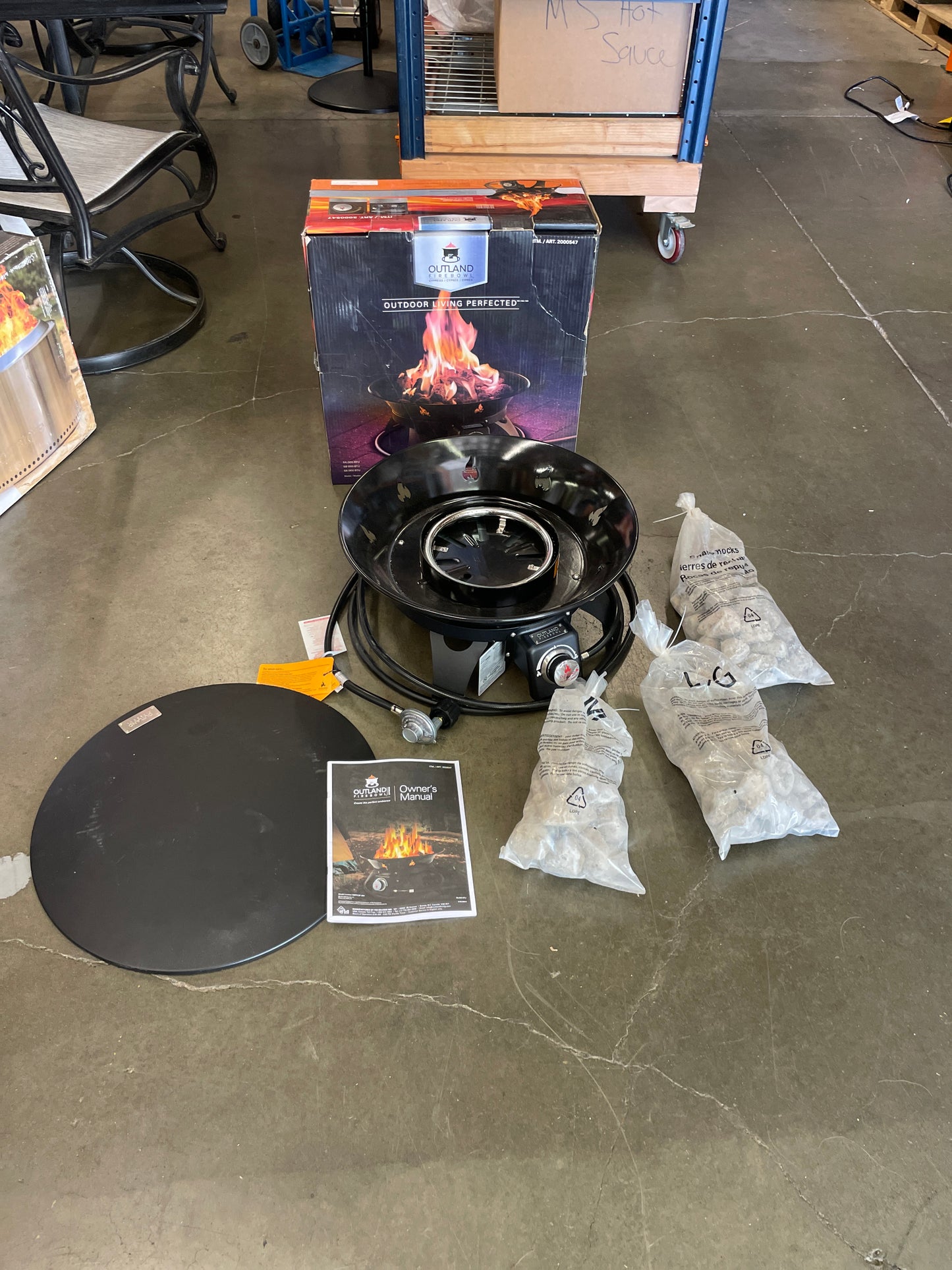 NEW - Costco - Outland 21 in. Propane Fire Pit - Retail $139