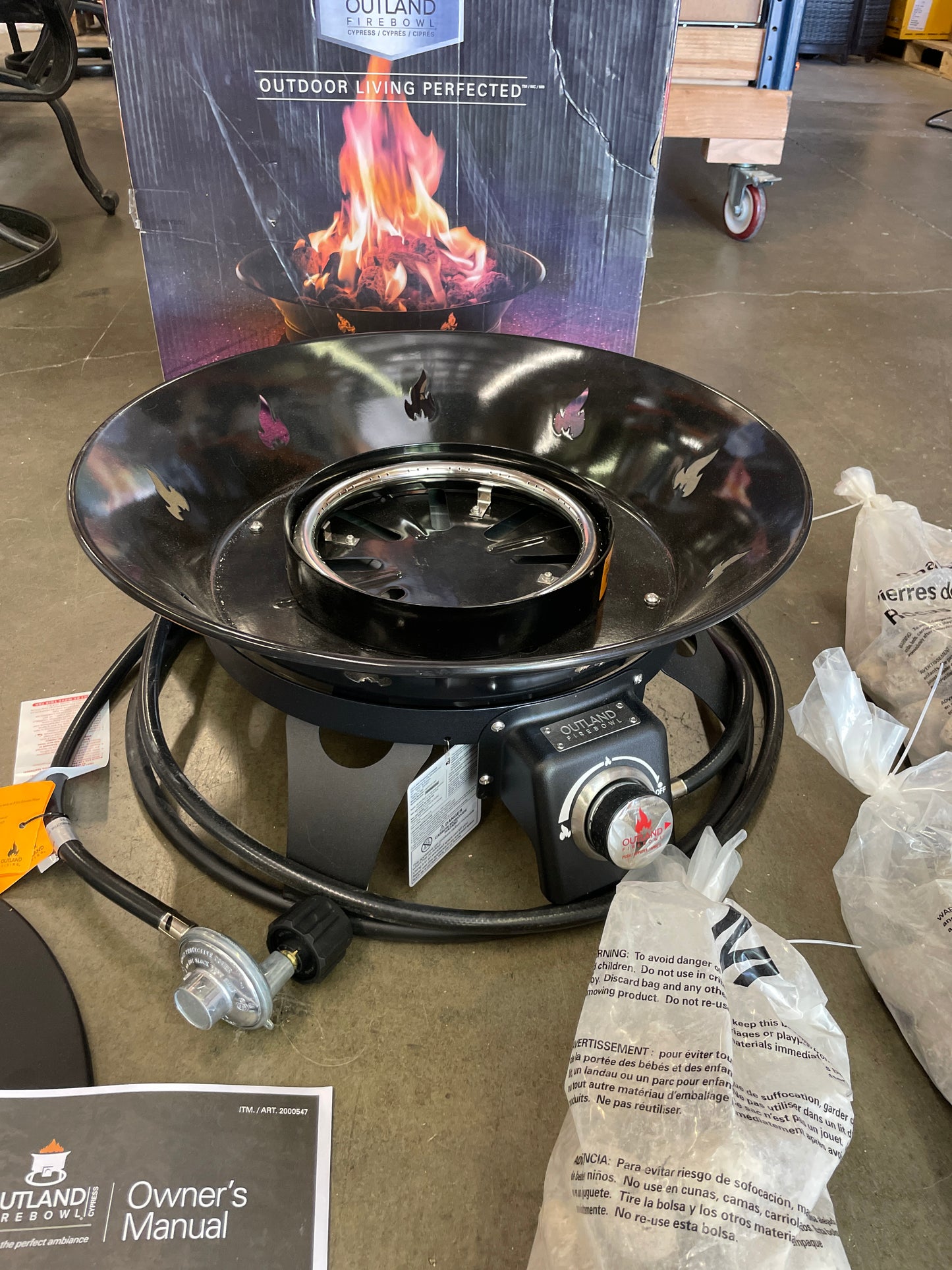 NEW - Costco - Outland 21 in. Propane Fire Pit - Retail $139