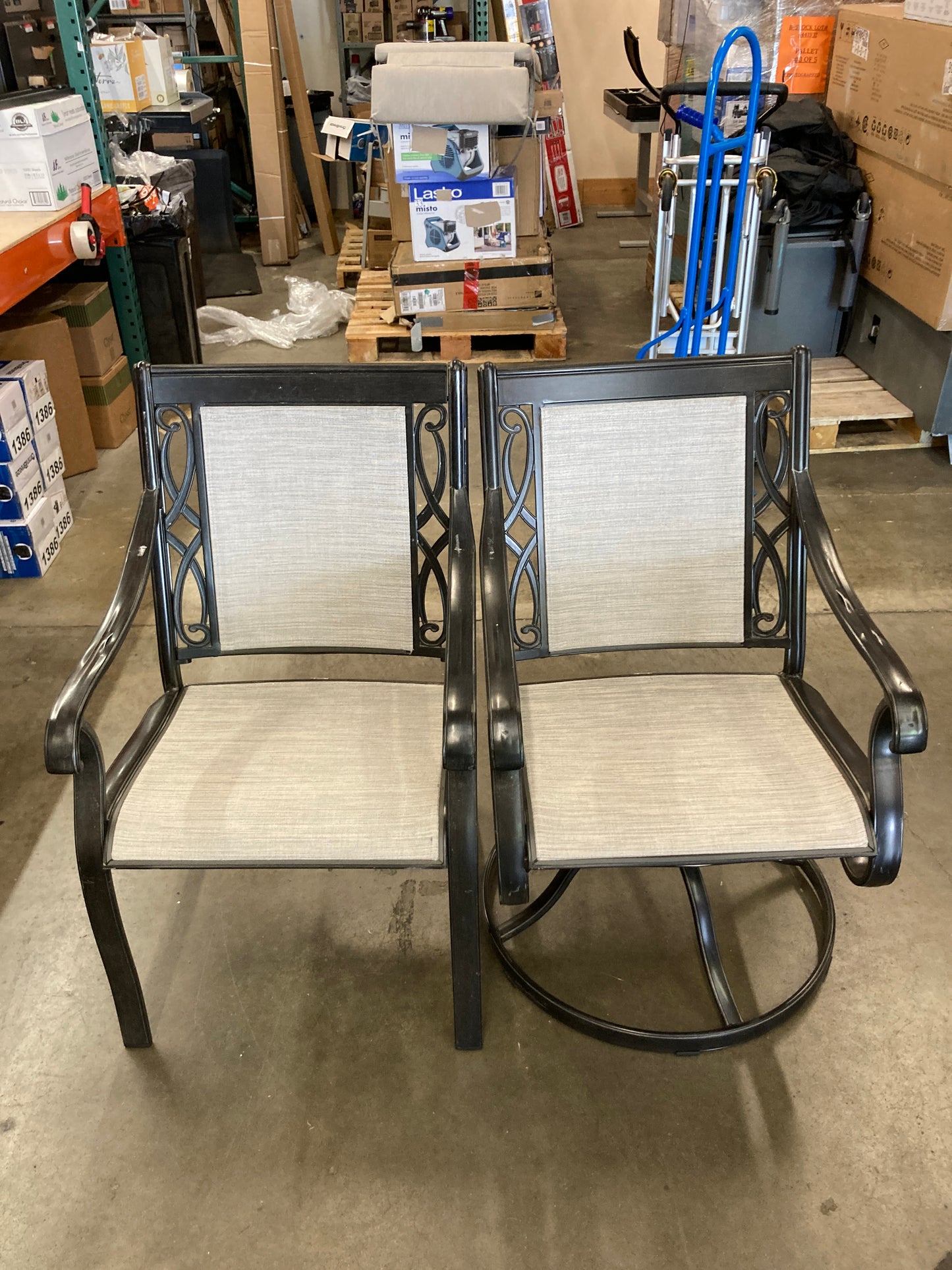 Agio Turner 7-Piece Outdoor Dining Set - Retail $1499