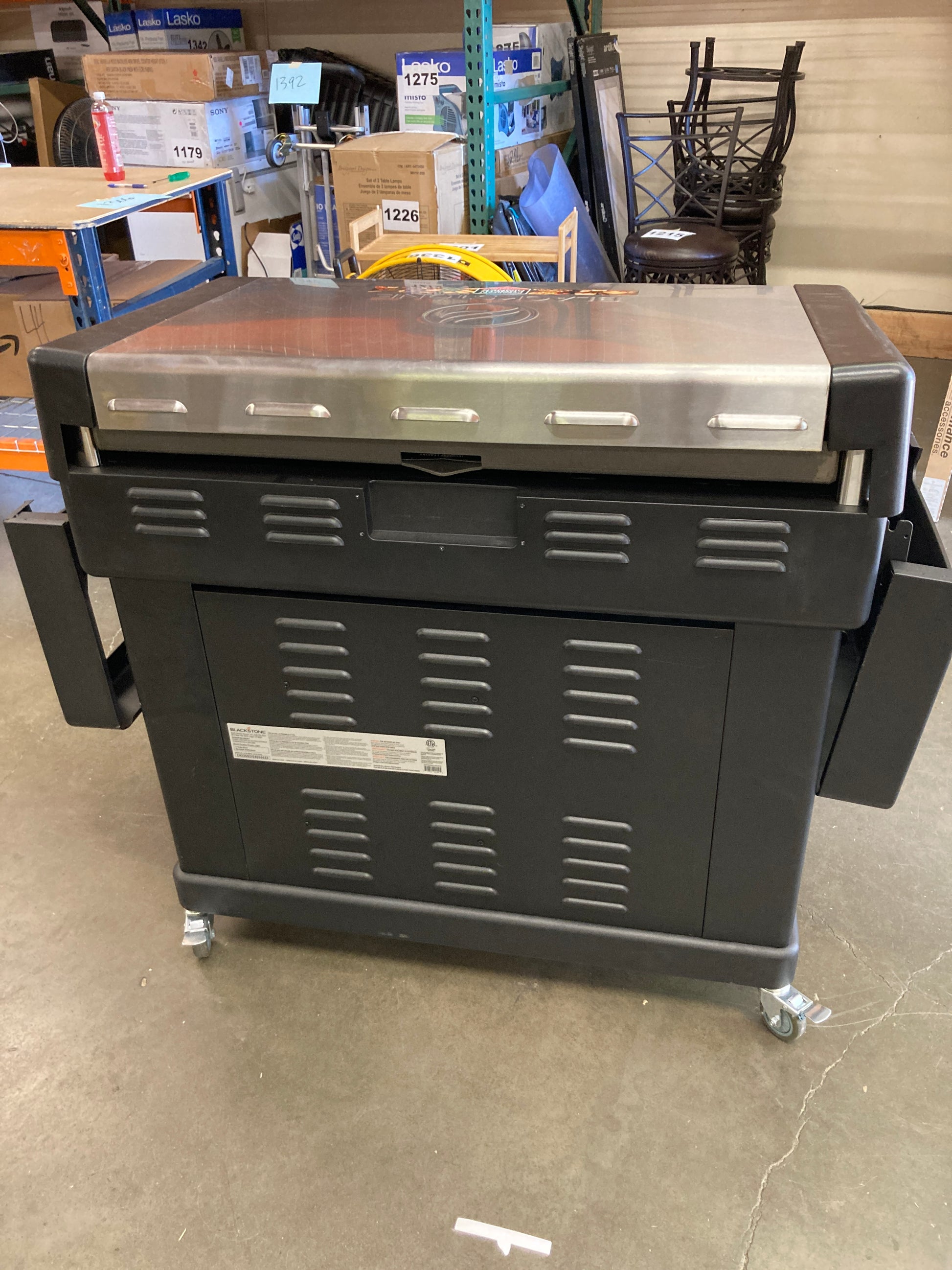 Blackstone Patio Pro 36in Cabinet Griddle w/Hood & Deluxe Tool Kit - Retail $849 Default Title
