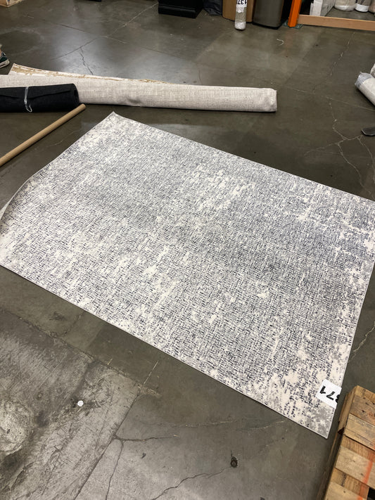 NEW - Calvin Klein Vapor Area Rug, Ivory / Black, 5'3" x 7' 3" - Retail $149