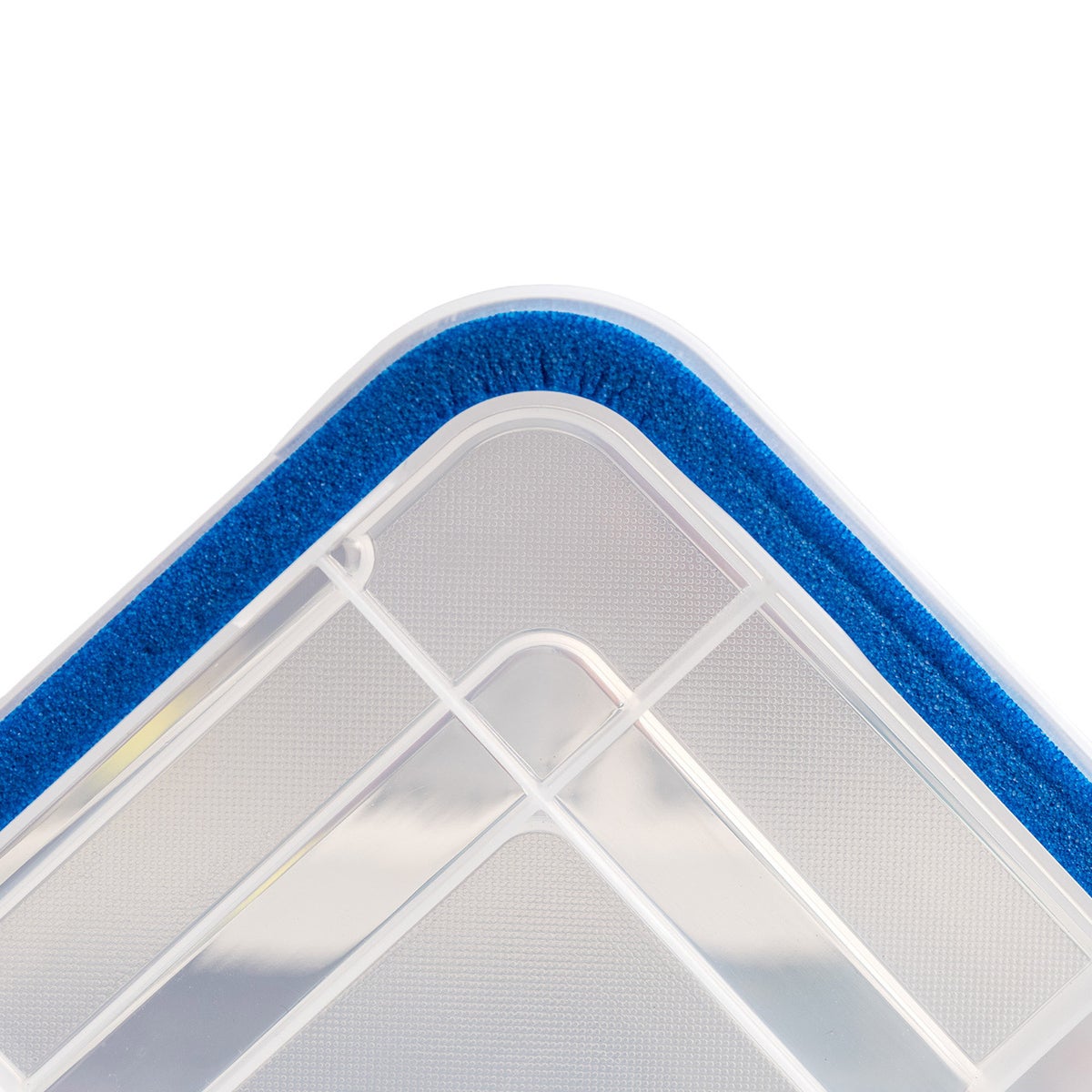 IRIS 44 Quart WeatherPro-Seal Storage Bin, 4-pack - Retail $50