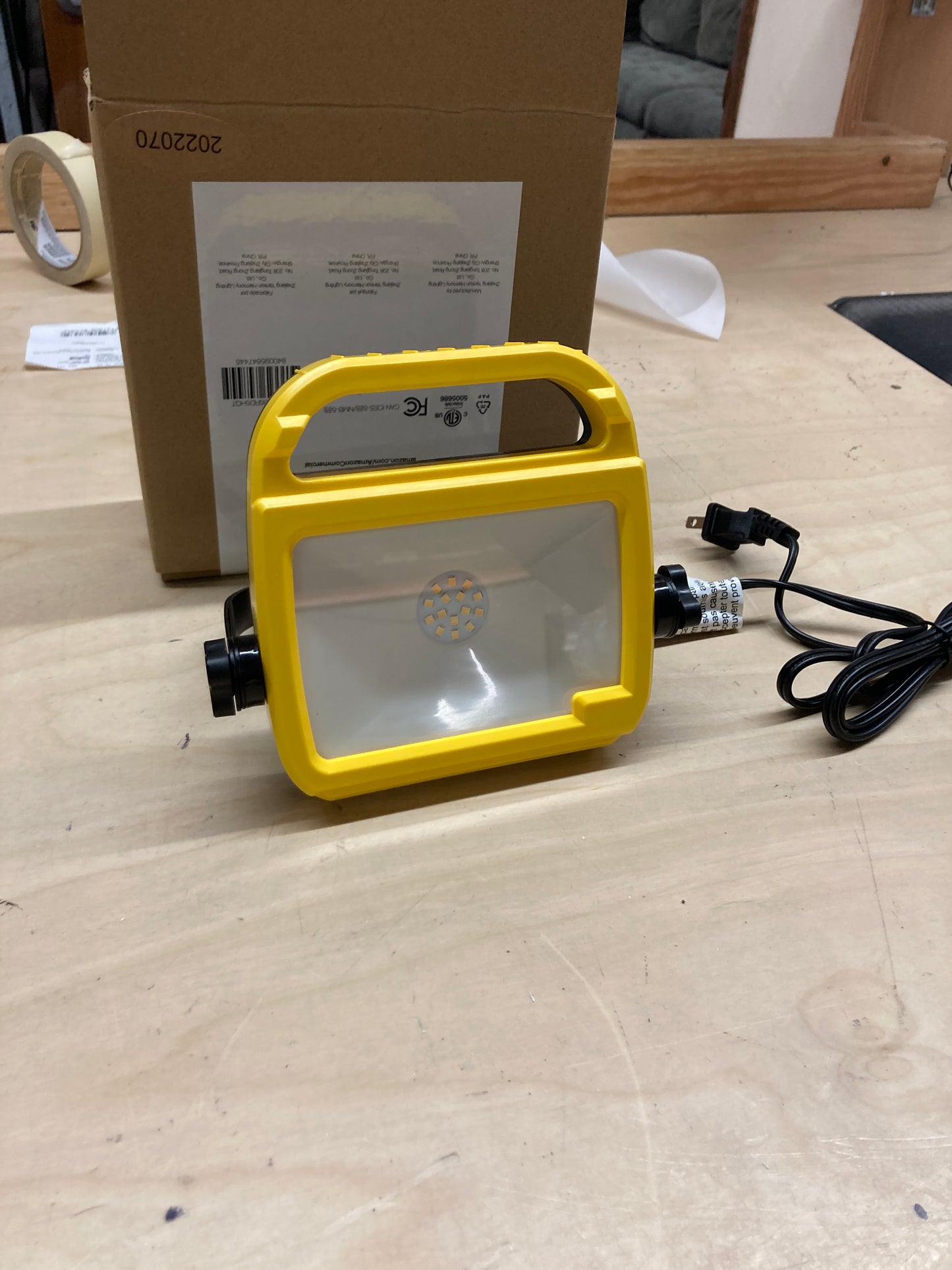 AmazonCommercial 1000LM, Mini LED Work Light, 120V, 11W, 4000K, cool white, 25000H, ETL Default Title