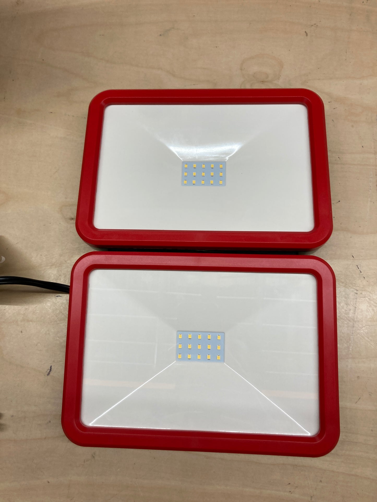 AmazonCommercial 2000LM, Foldable LED Work Light, 120V, 20W, 5000K, Daylight, 50,000H, ETL Default Title