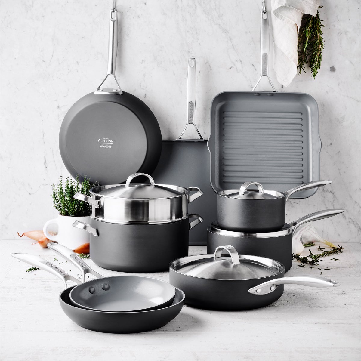 GreenPan Paris Pro 14-piece Non-Stick Cookware Set- Retail $299