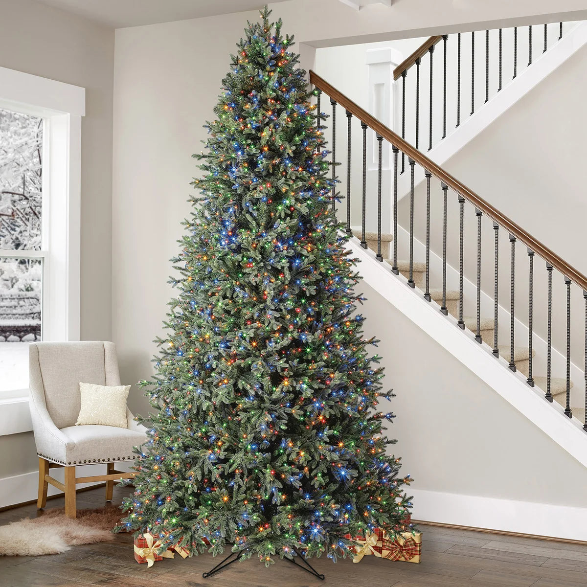 Costco - 9ft Pre-lit Radiant Micro LED Artificial Christmas Tree - Retail $699