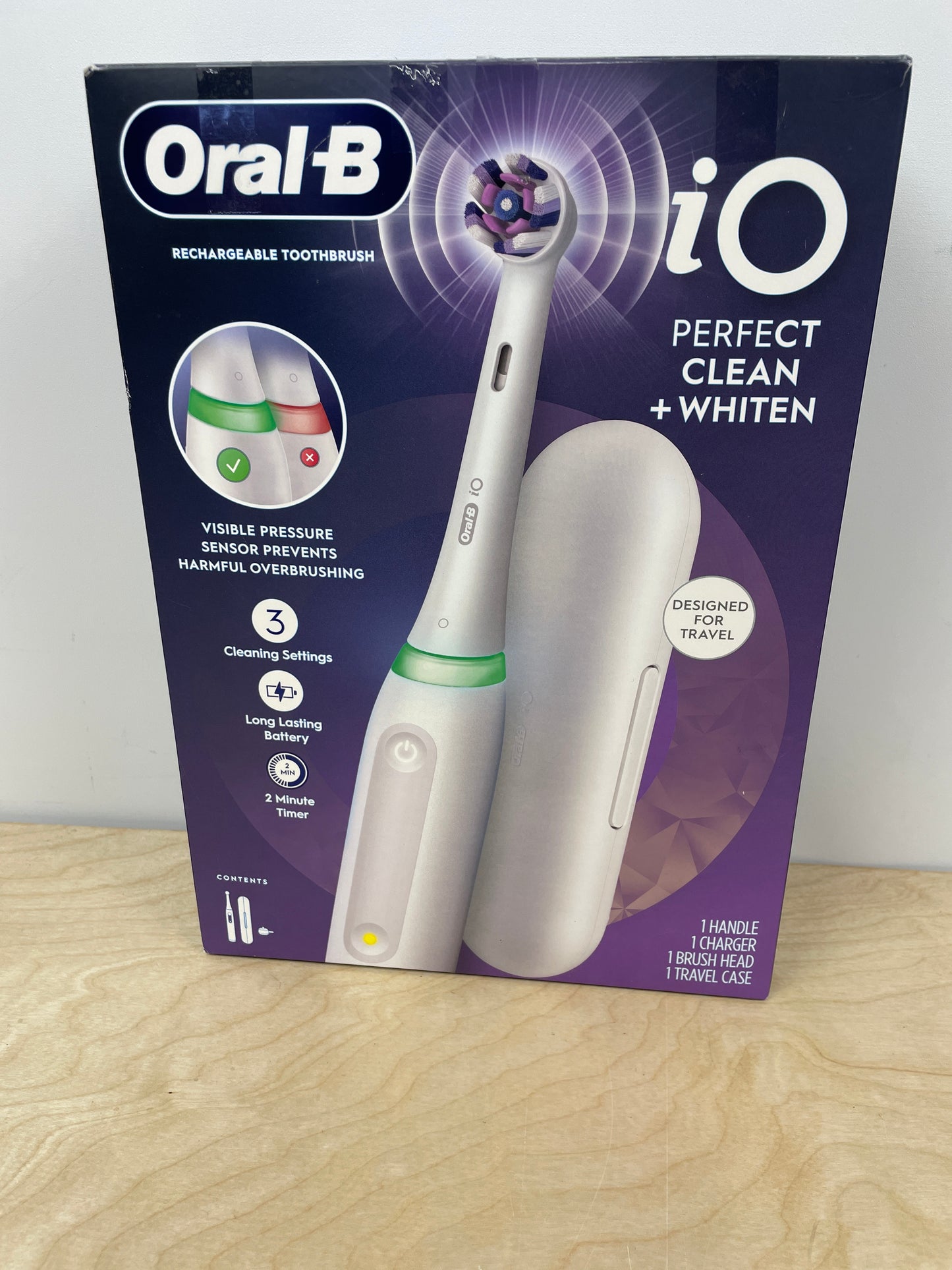 Oral-B iO Perfect Clean & Whiten Rechargeable Electric Toothbrush, 1-pack