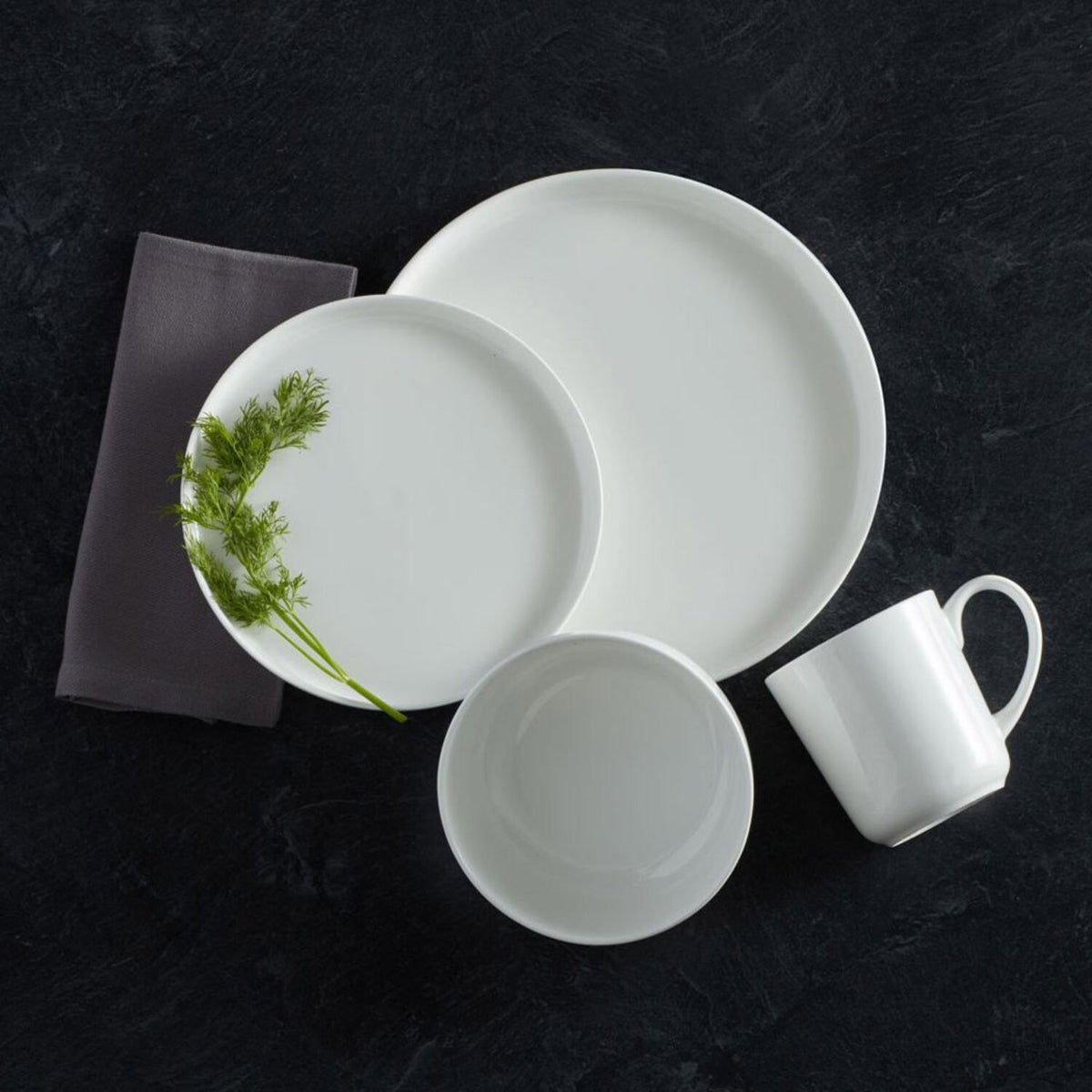 Mikasa Samantha 16-Piece Bone China Dinnerware - Retail $70