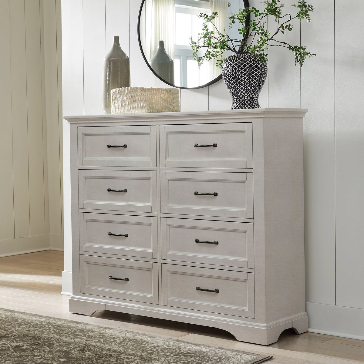 Pierce 8 Drawer Chest