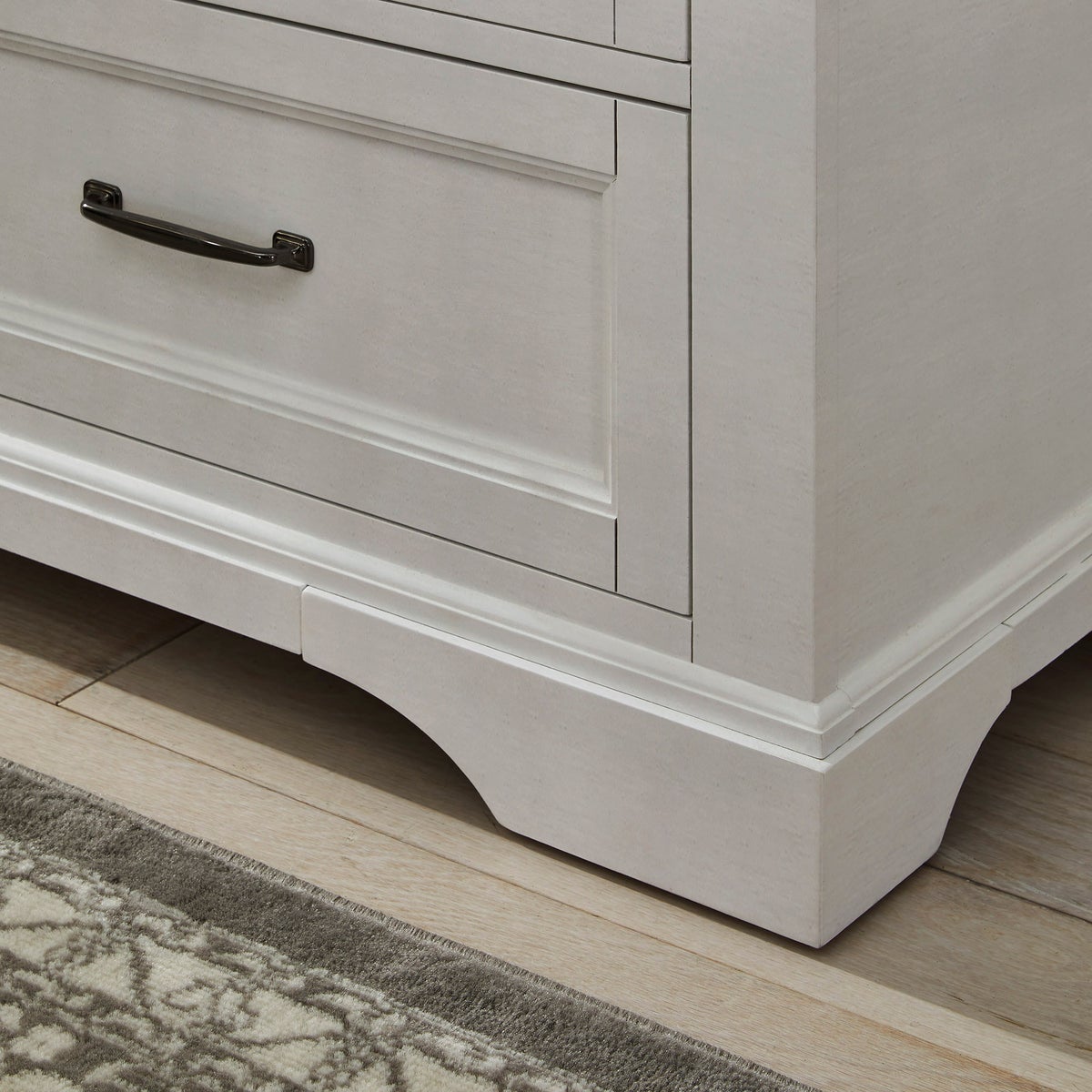 Pierce 8 Drawer Chest