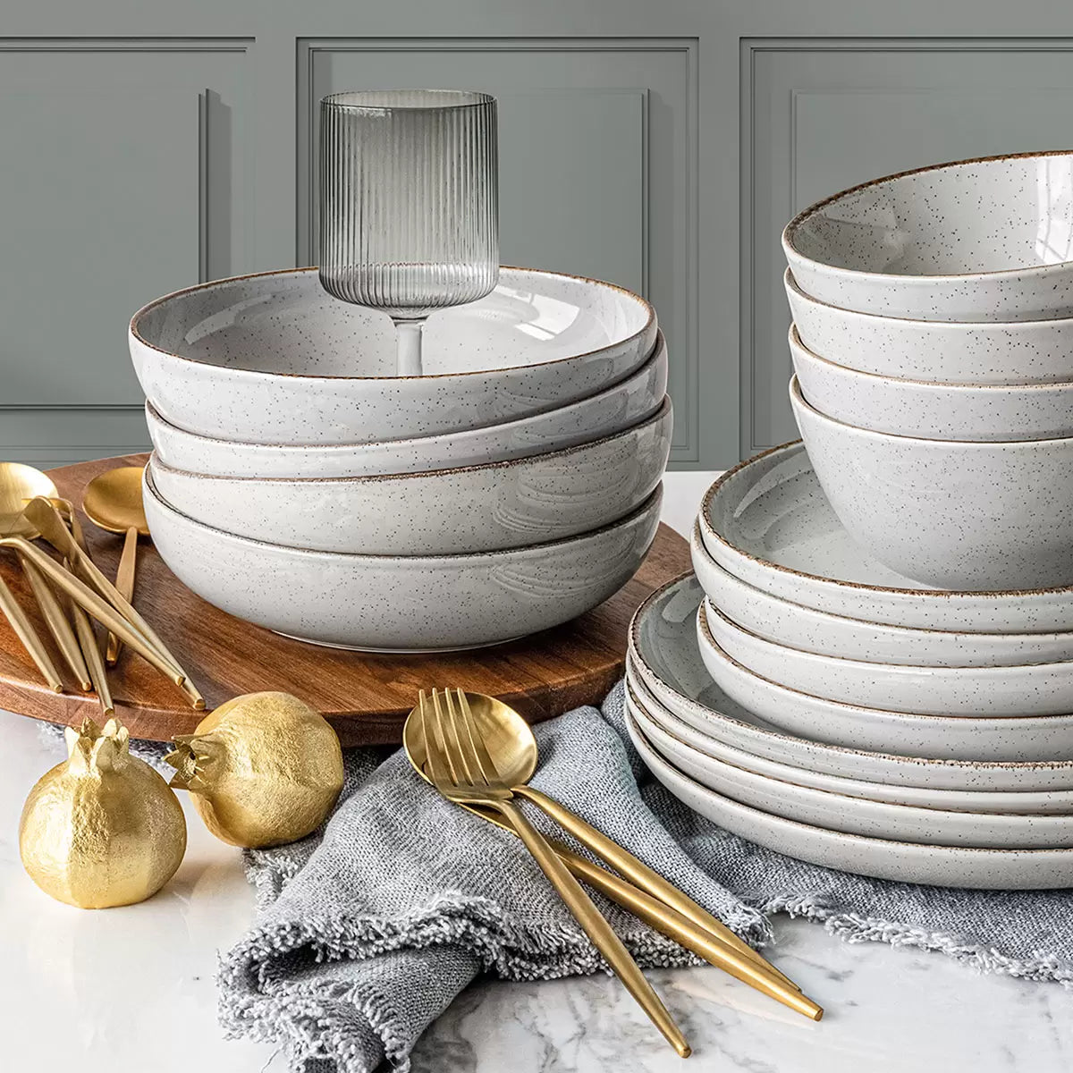 Over & Back Stoneware Dinnerware Set, 16 Piece  - Retail $47