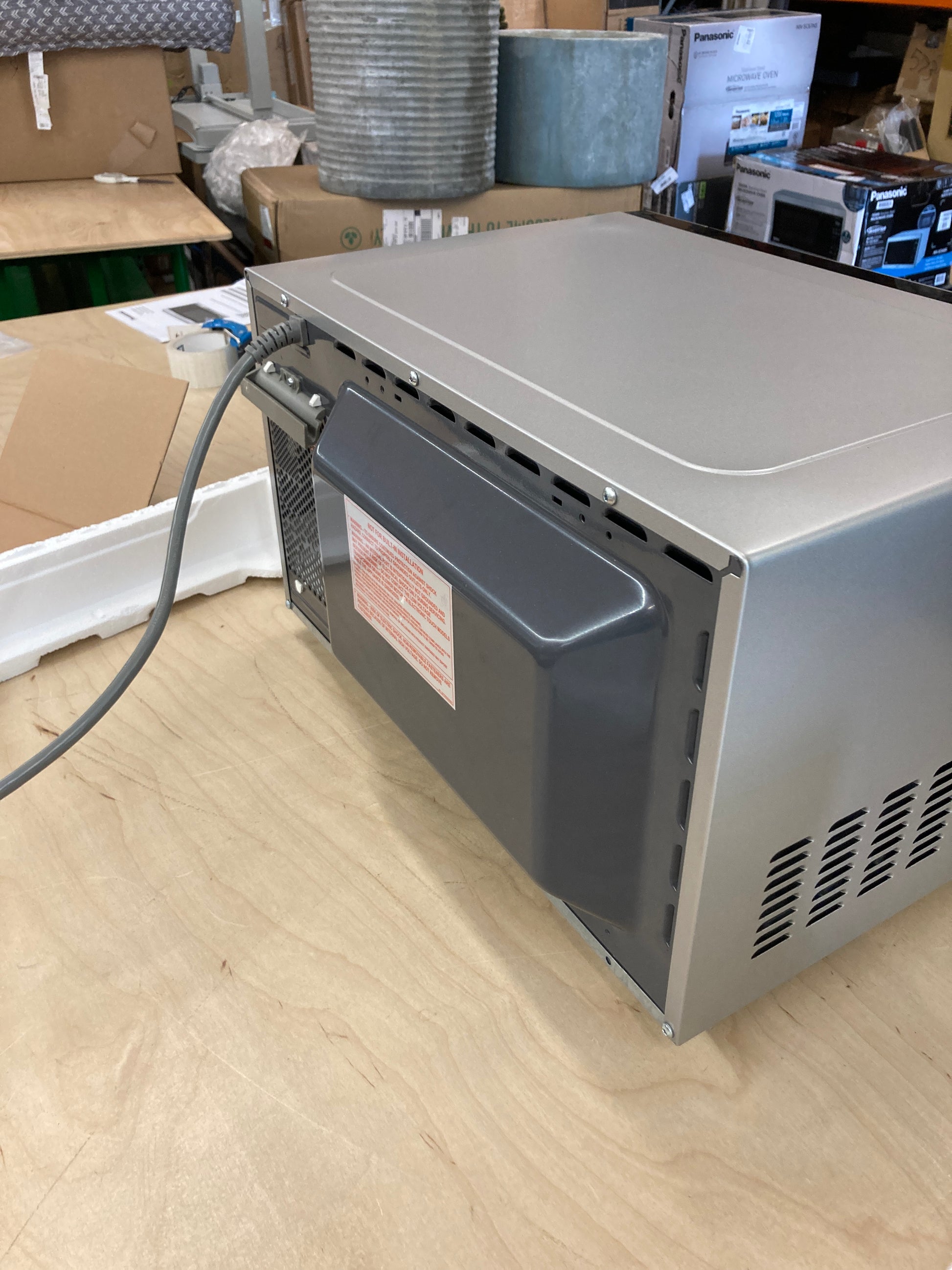 Panasonic 1.3CuFt Stainless Steel Countertop Microwave Oven NN-SC668S - Retail $149 Default Title