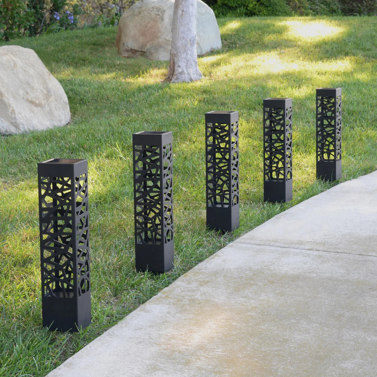 Tommy Bahama Square Solar Bollard Lights – 20 Lumen, 5-pack - Retail $39