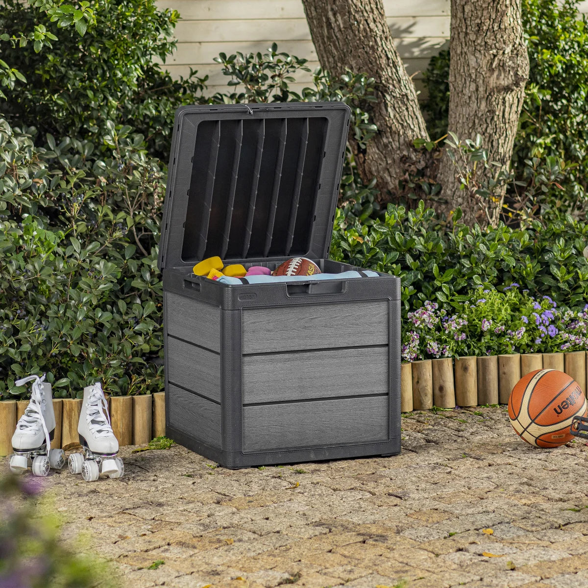 Keter Cortina 30 Gallon Resin Deck Box for Patio Outdoor Storage, Grey - Retail $59