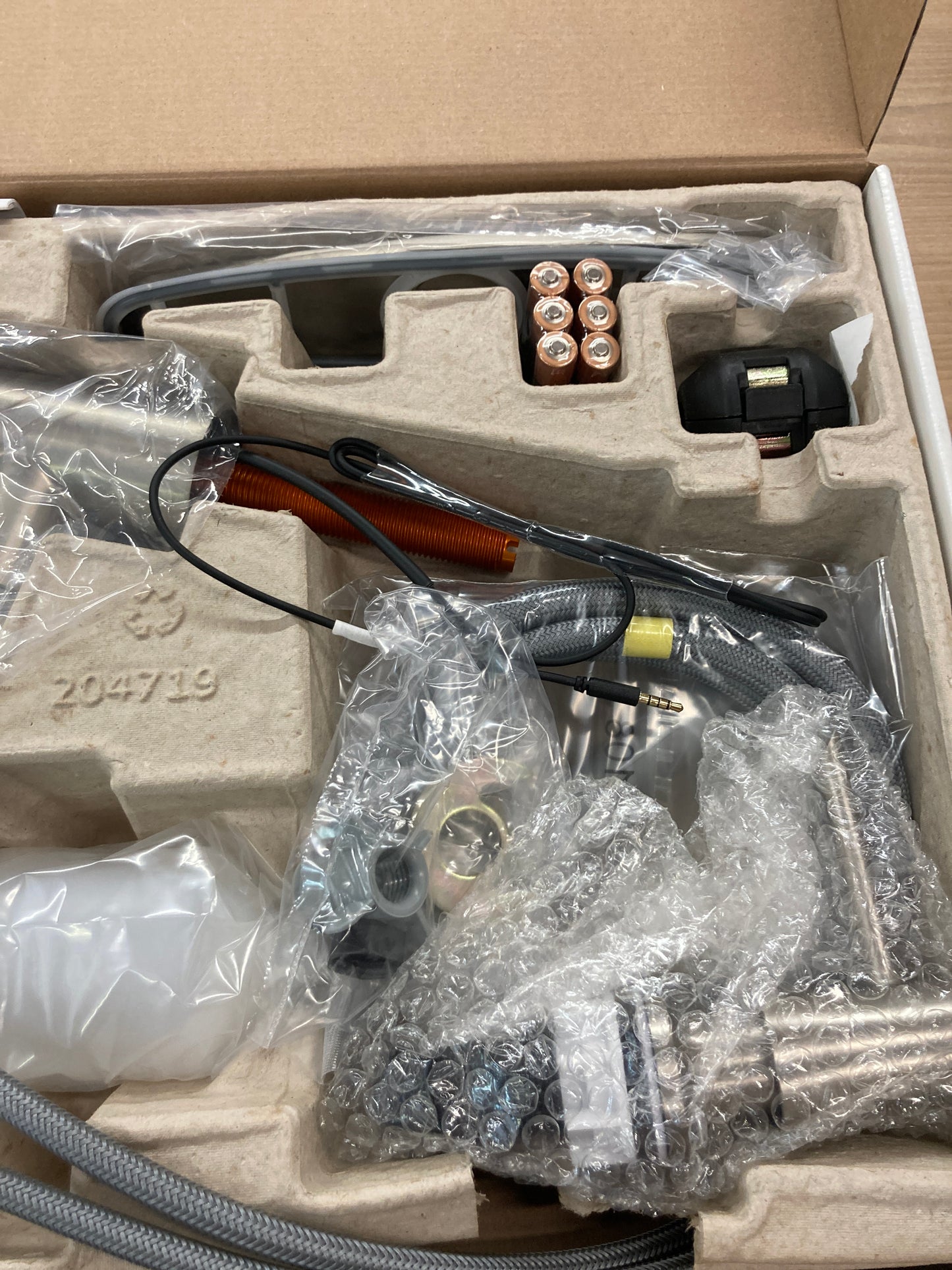 Moen Cadia Pulldown Kitchen Faucet, Touchless - Retail $249 Default Title