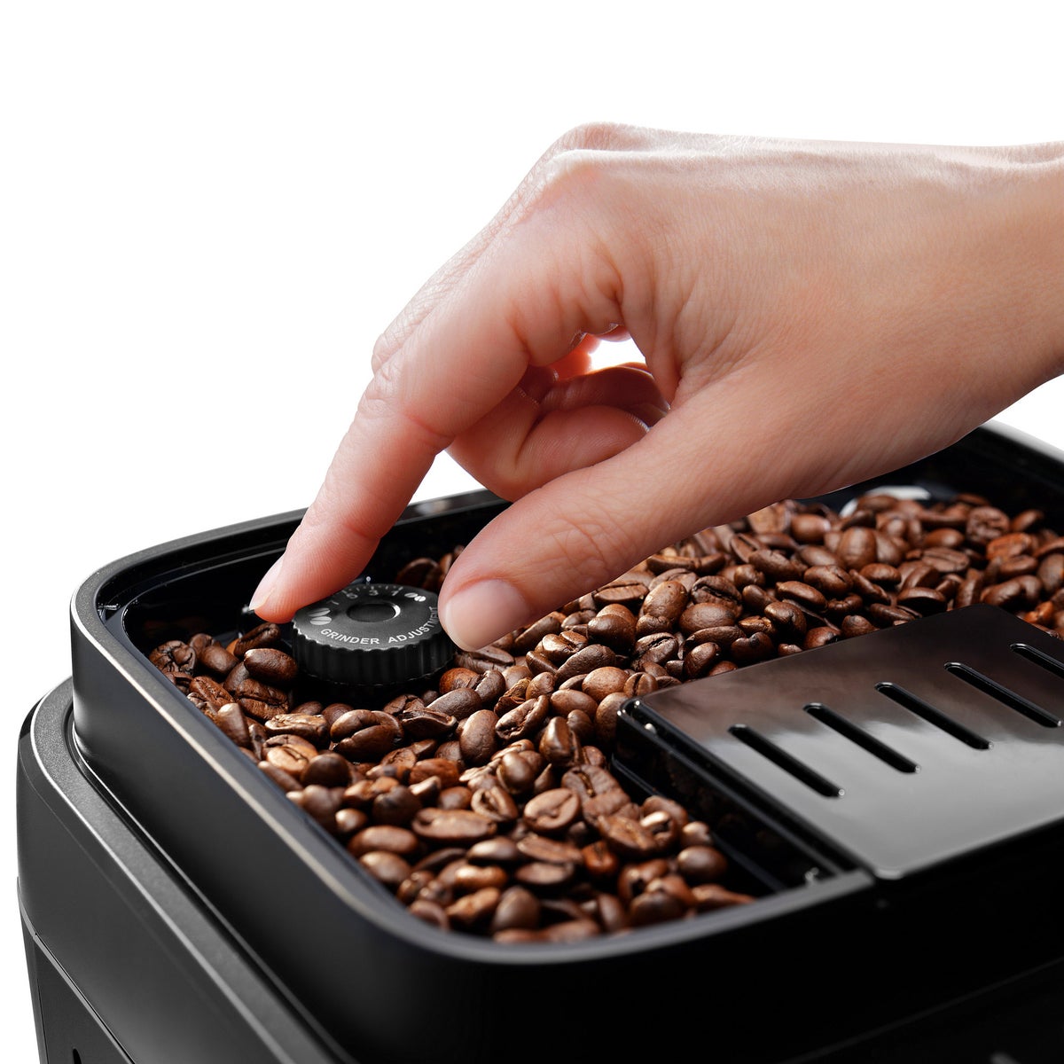 NEW - De'Longhi Magnifica Evo Automatic Espresso Machine with Frother and Preset Recipes