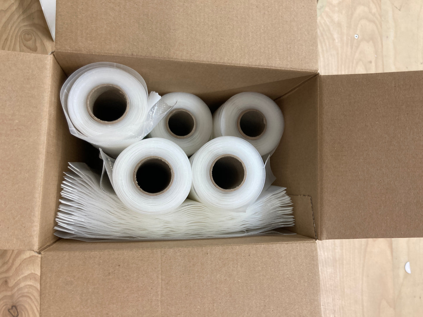 FoodSaver Vacuum Sealer Bag and Roll Combo Pack - Retail $45 Default Title