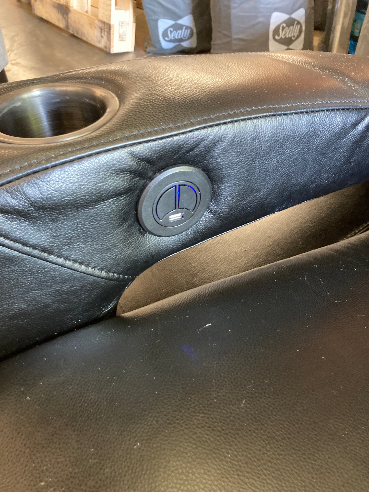 Costco - Altino Leather Power Recliner - Retail $749 Default Title