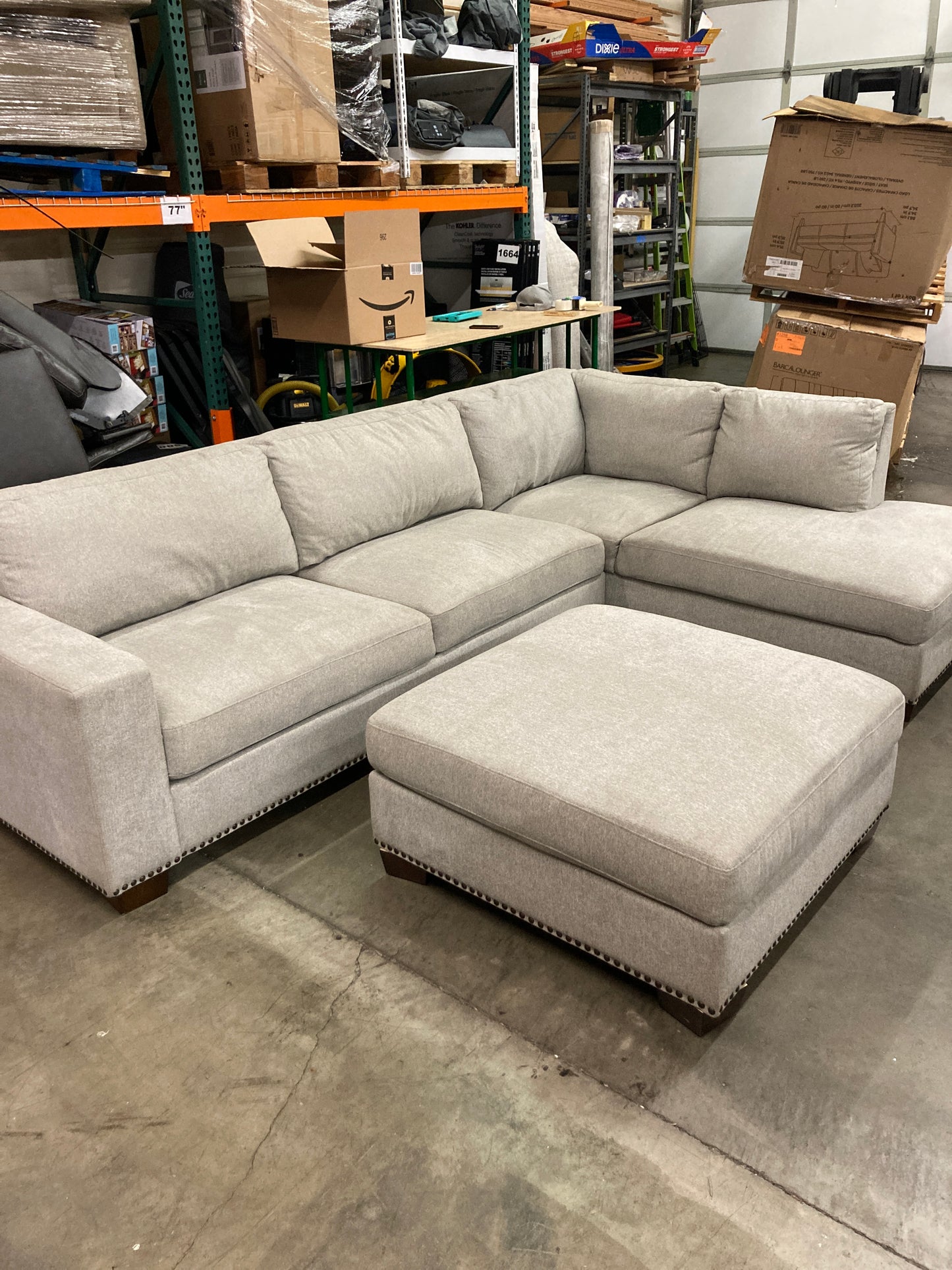 Costco - Thomasville Artesia Fabric Sectional with Ottoman - Retail $999 Default Title