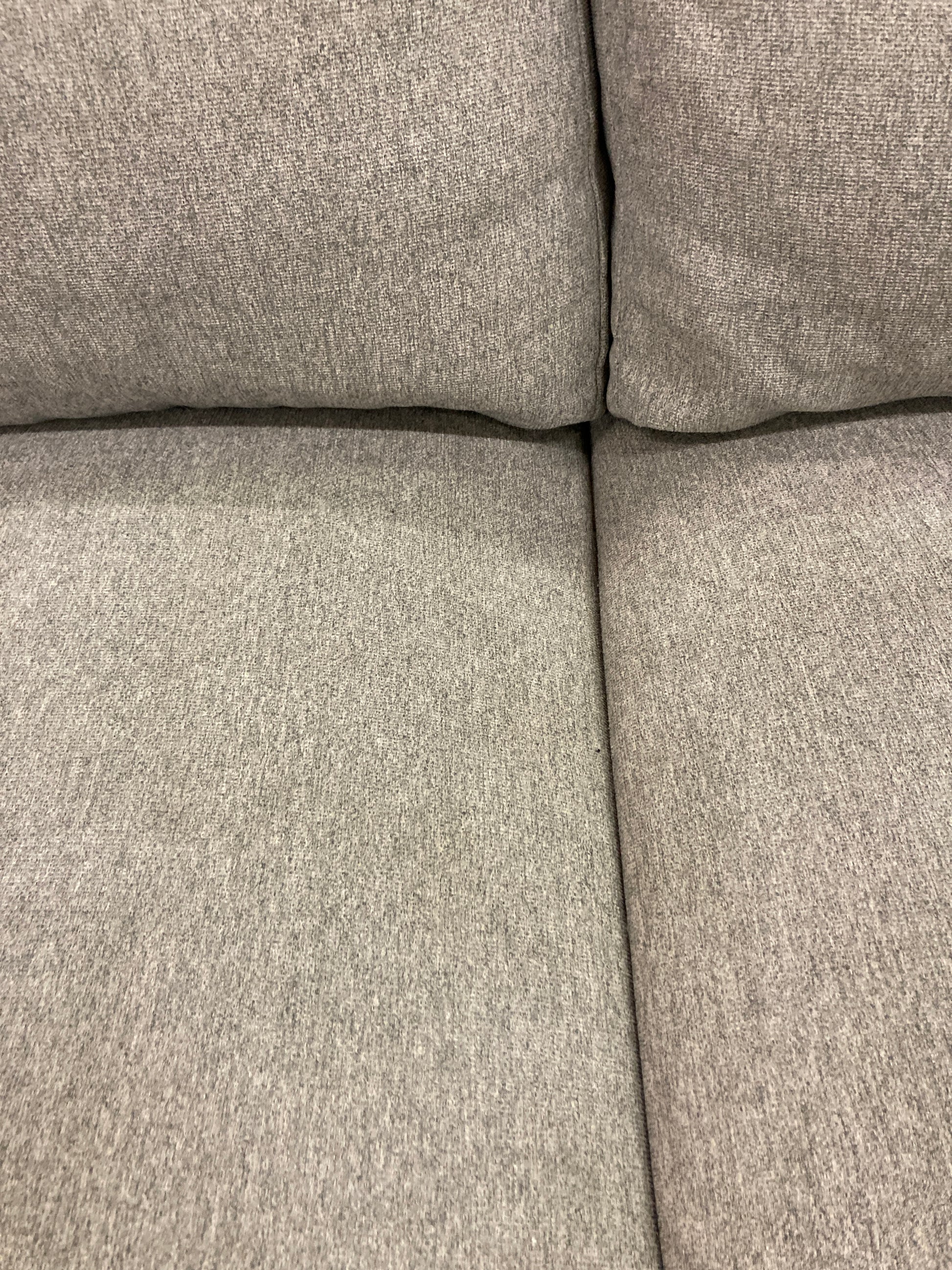 Costco - Thomasville Artesia Fabric Sectional with Ottoman - Retail $999 Default Title