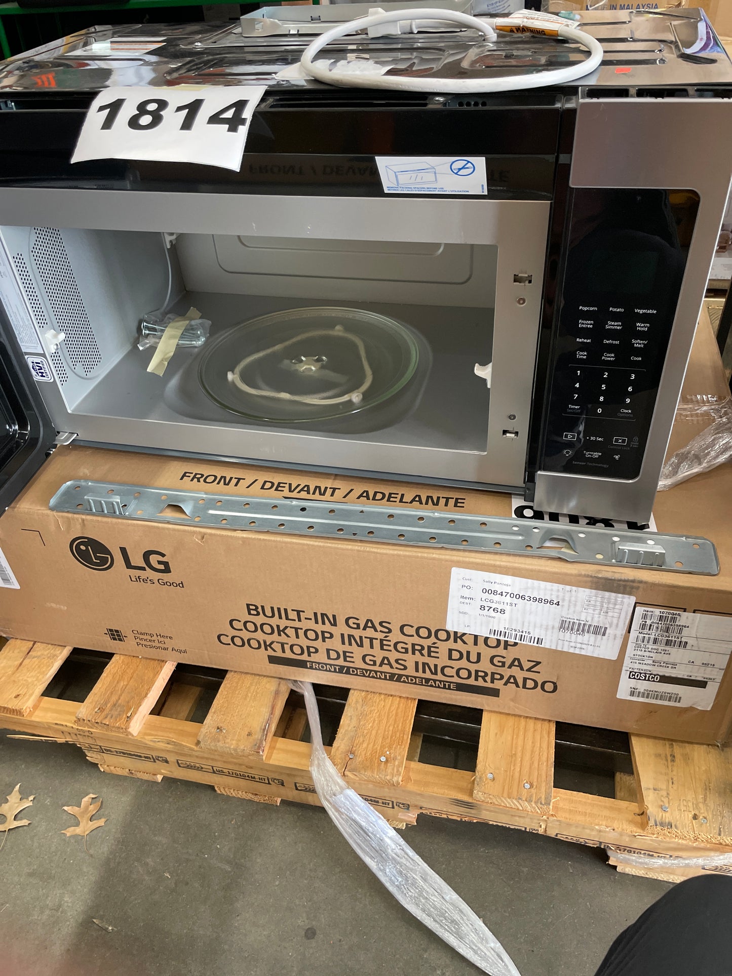 Like NEW - Whirlpool 1.9 cu. ft. Over-The-Range Microwave with Steam Cooking - Retail $269