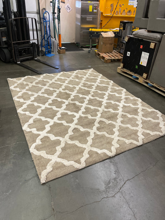 NEW - Livingston Home Area Rug 100% Polyesterpile, 8' x 10' , Linen / Almond - Retail $799