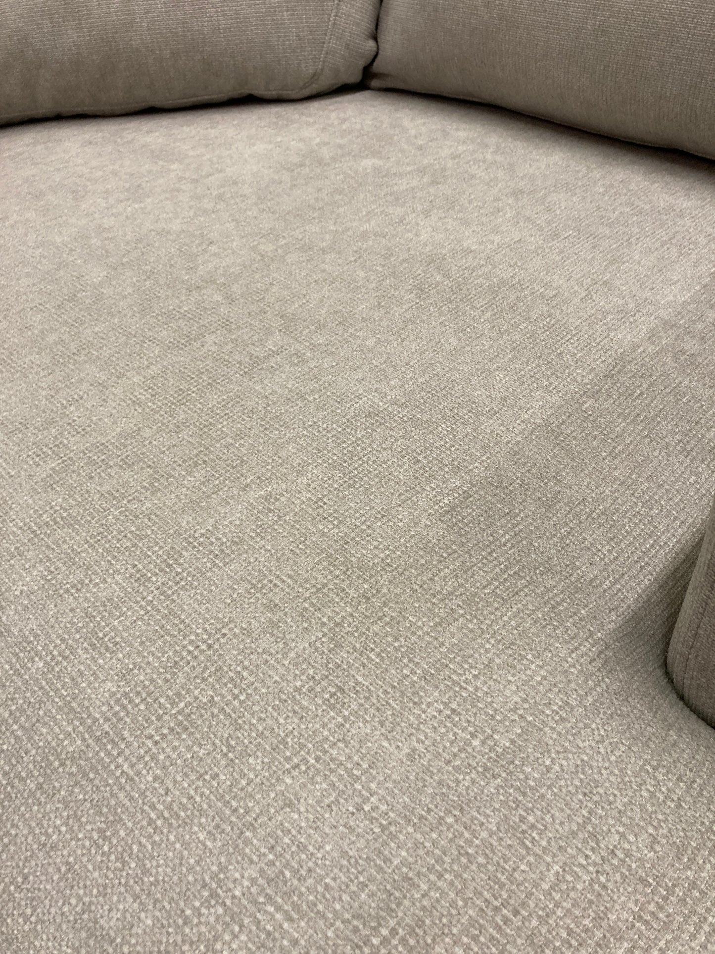 Costco - Thomasville Ezra Fabric Sectional with Ottoman - Retail $1799