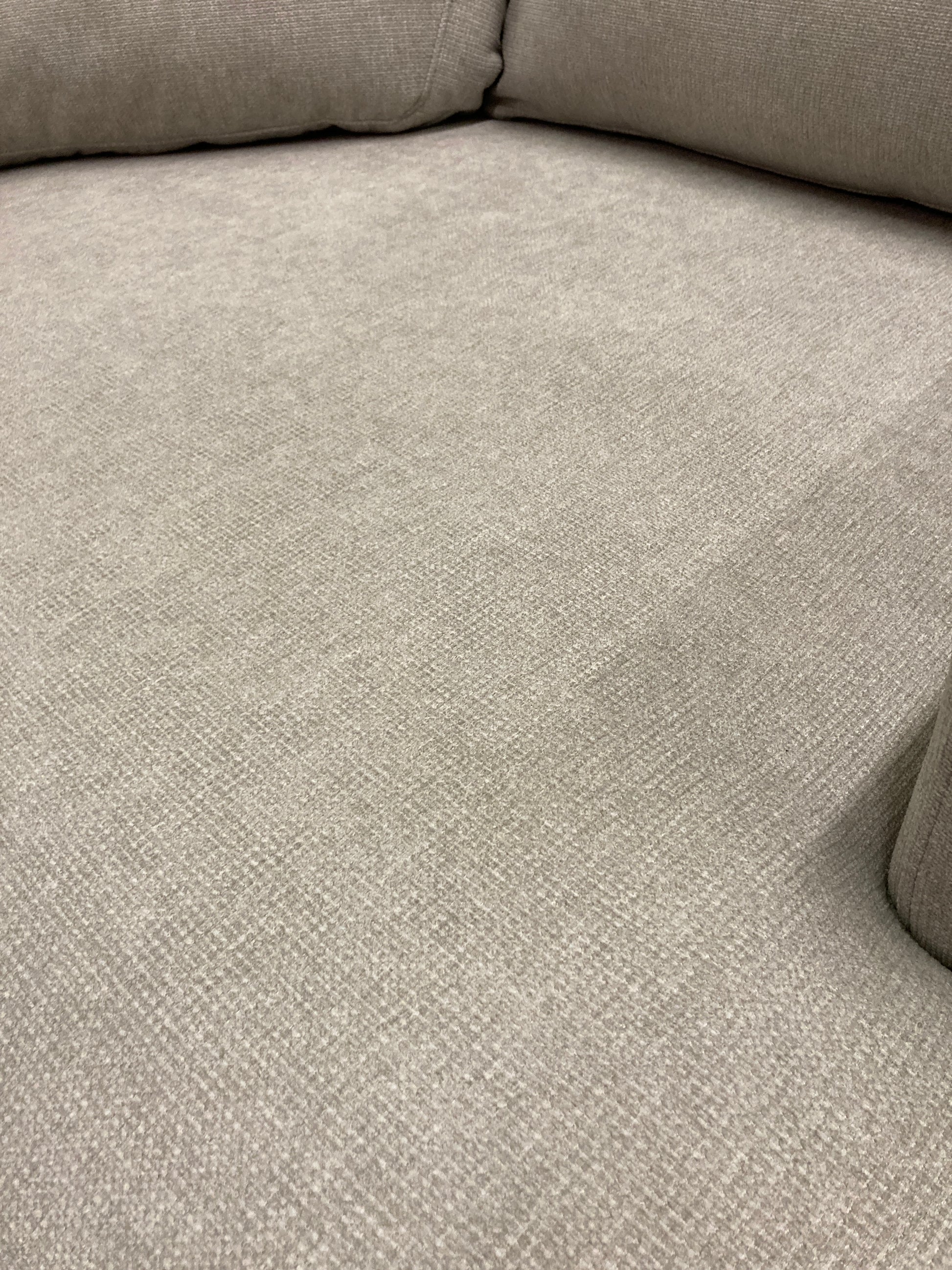 Costco - Thomasville Ezra Fabric Sectional with Ottoman - Retail $1799 Default Title