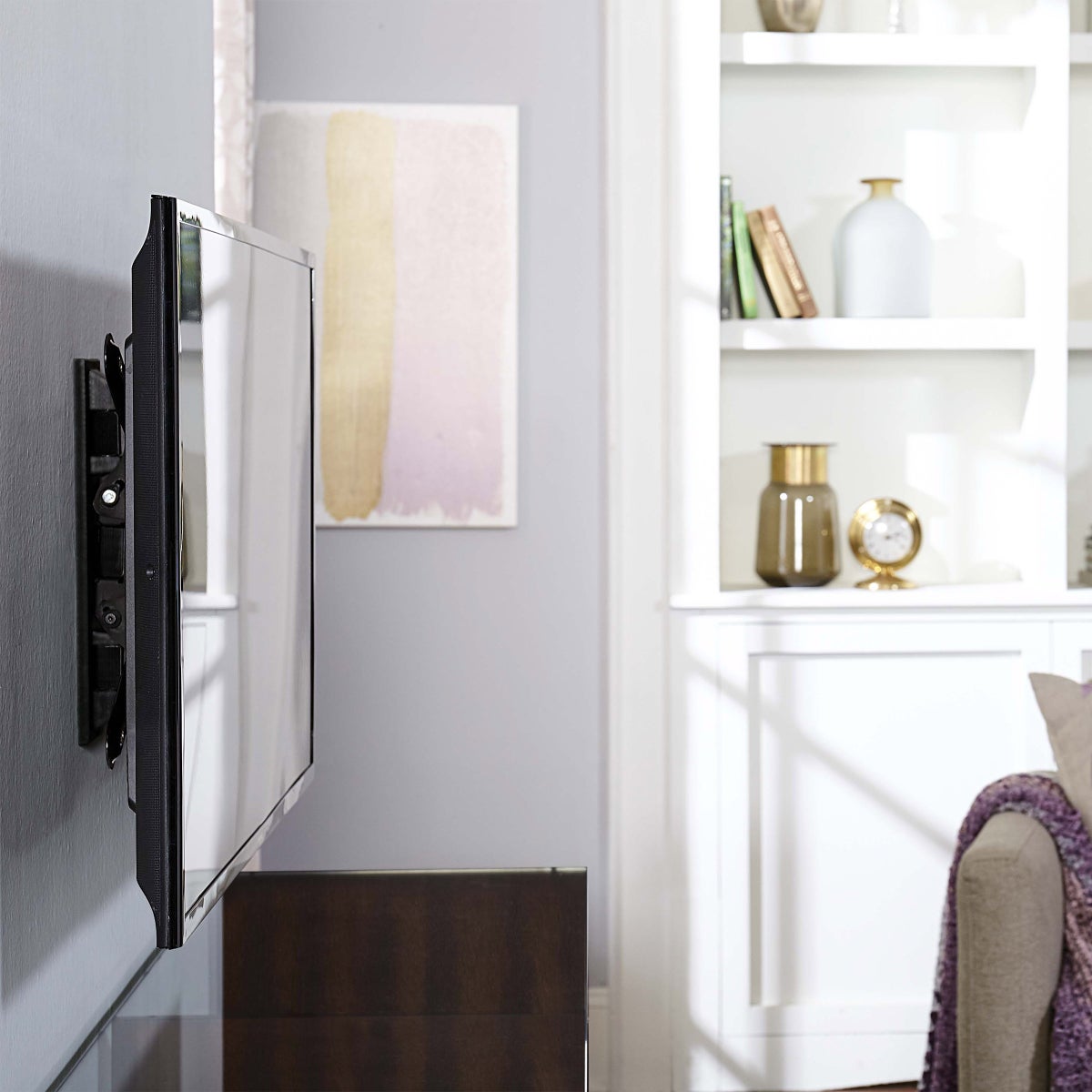 NEW - SANUS Simplicity 22" - 55" Full-Motion TV Mount