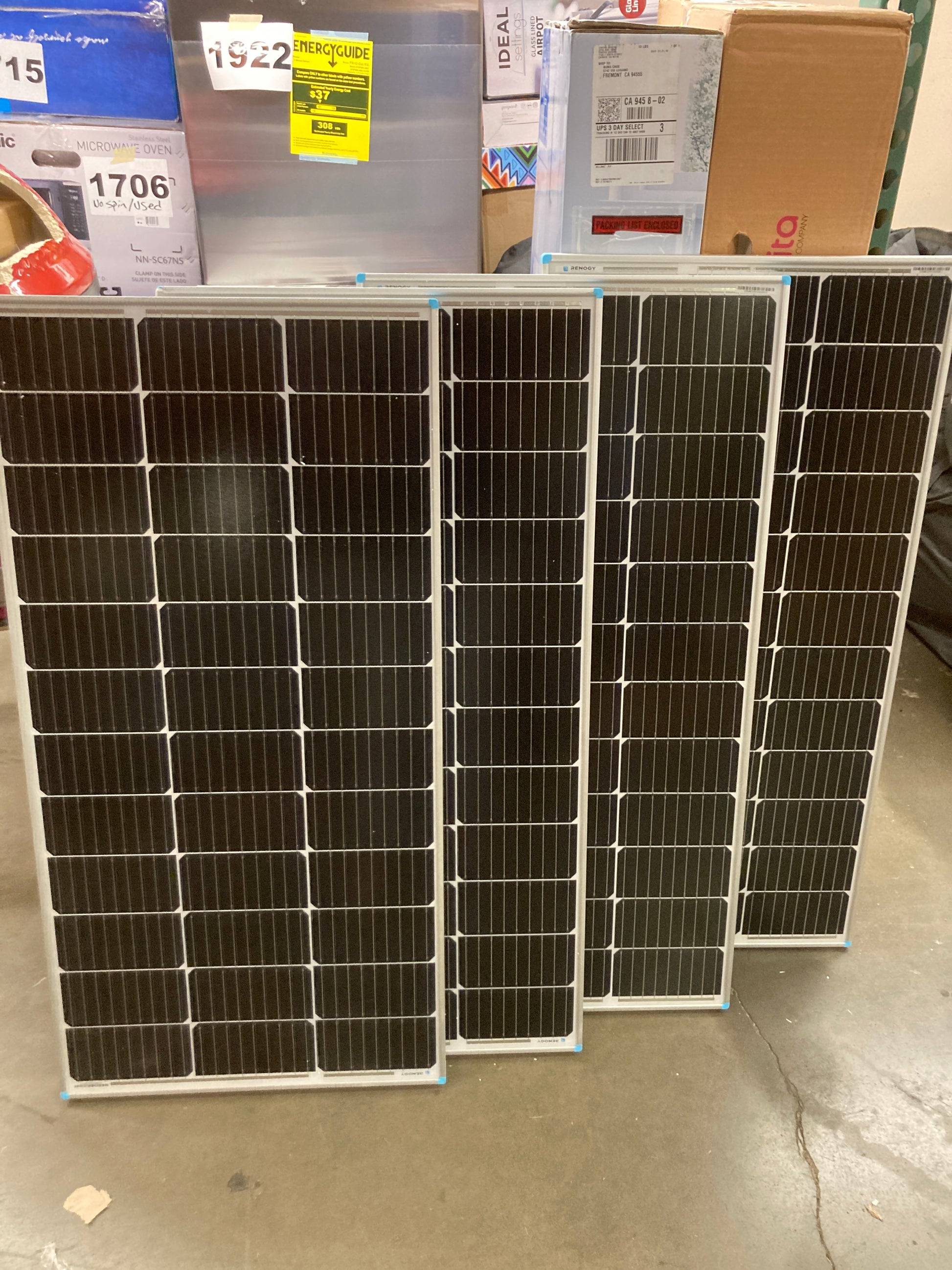 Renogy 400 Watt 12 Volt Premium 4 Pcs 100W Panel+40A MPPT Charge Controller+ Bluetooth Module Fuse+ Mounting Z Brackets+Adaptor Kit +Tray Cables Set, 400W, Grid 12V Solar Power System Default Title