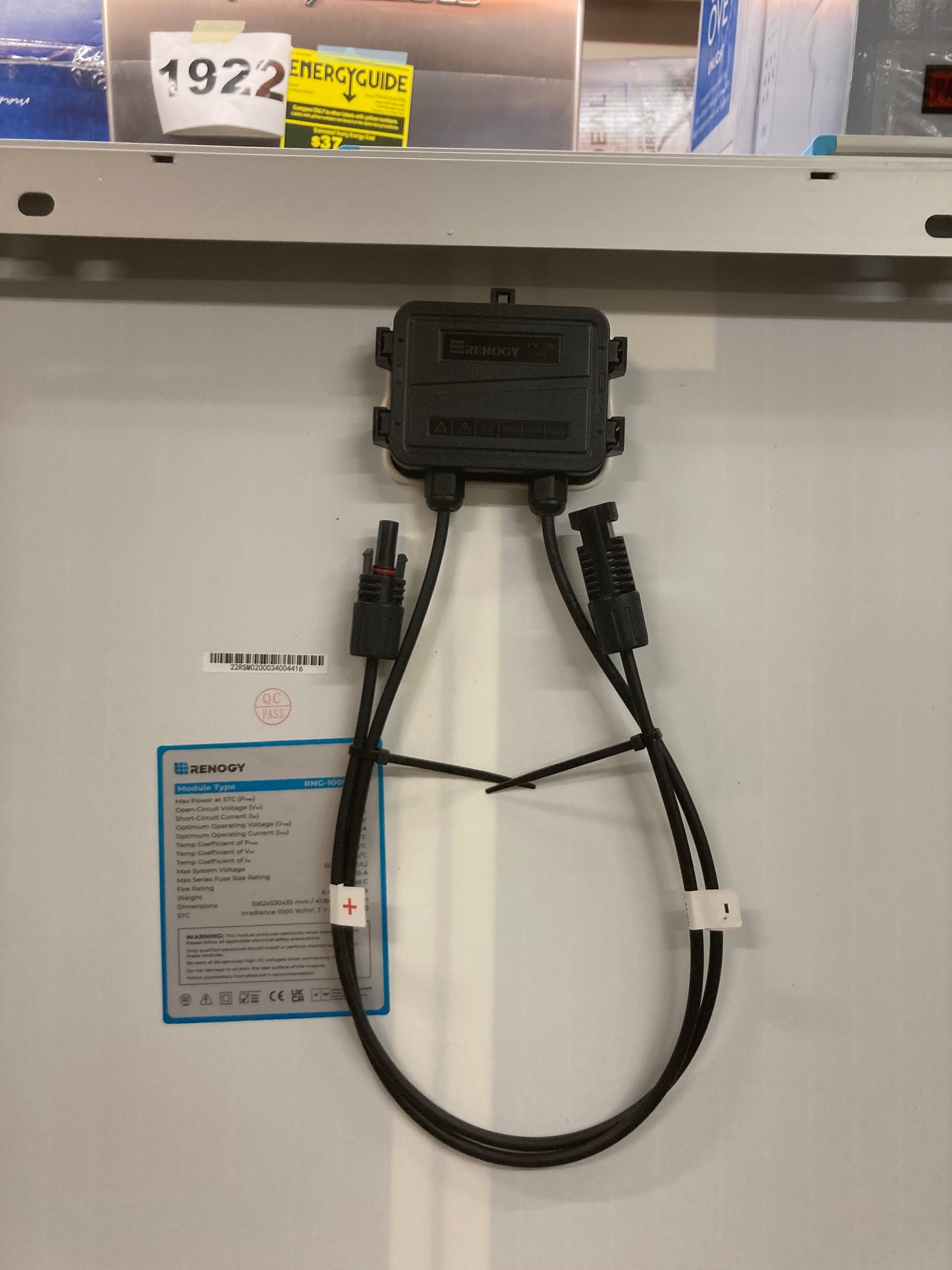 Renogy 400 Watt 12 Volt Premium 4 Pcs 100W Panel+40A MPPT Charge Controller+ Bluetooth Module Fuse+ Mounting Z Brackets+Adaptor Kit +Tray Cables Set, 400W, Grid 12V Solar Power System Default Title