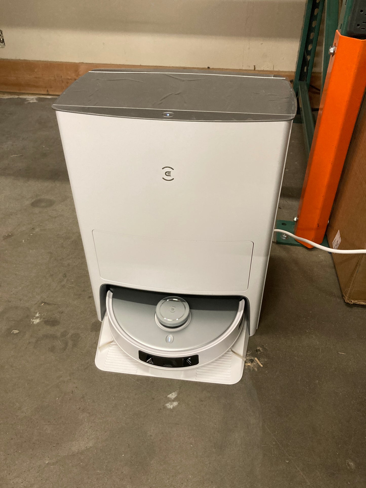 ECOVACS DEEBOT T20 Omni Robot Vacuum and Mop, Hot Water Mop Washing, Self-Emptying, Hot Air Drying, 6000Pa Suction, OZMO Turbo Spinning Mop with Auto Mop Lift, Obstacle Avoidance, YIKO Voice Assistant Default Title