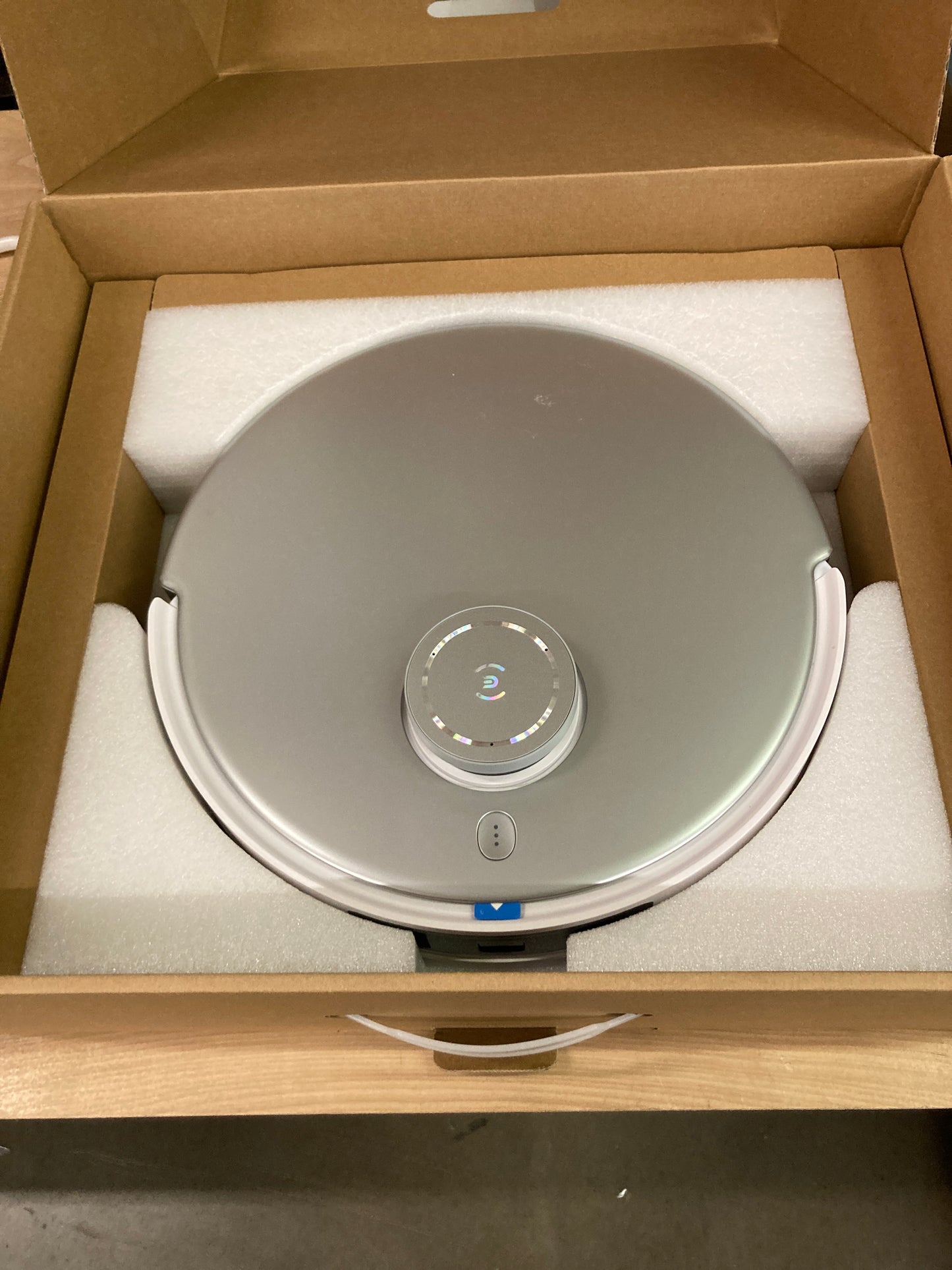 ECOVACS DEEBOT T20 Omni Robot Vacuum and Mop, Hot Water Mop Washing, Self-Emptying, Hot Air Drying, 6000Pa Suction, OZMO Turbo Spinning Mop with Auto Mop Lift, Obstacle Avoidance, YIKO Voice Assistant Default Title