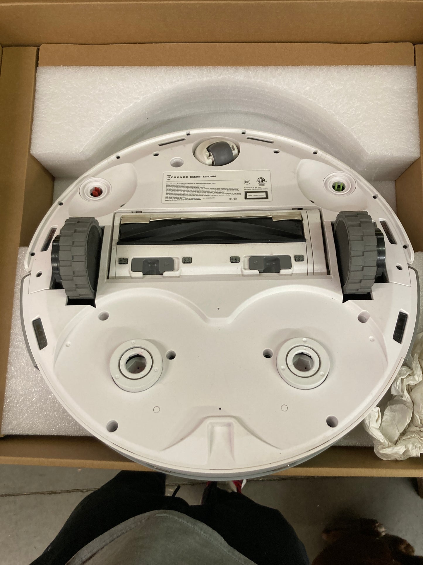 ECOVACS DEEBOT T20 Omni Robot Vacuum and Mop, Hot Water Mop Washing, Self-Emptying, Hot Air Drying, 6000Pa Suction, OZMO Turbo Spinning Mop with Auto Mop Lift, Obstacle Avoidance, YIKO Voice Assistant Default Title