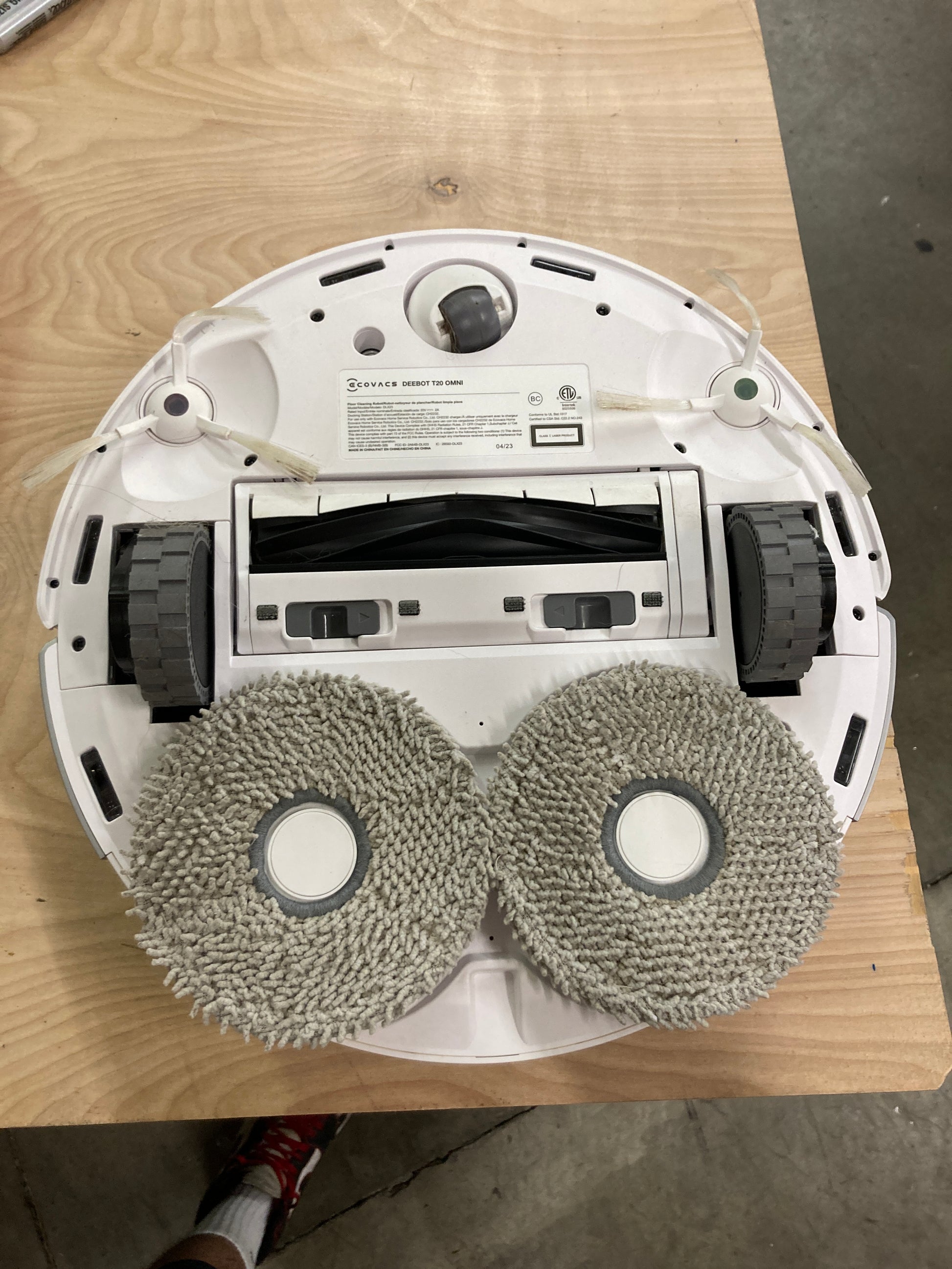 ECOVACS DEEBOT T20 Omni Robot Vacuum and Mop, Hot Water Mop Washing, Self-Emptying, Hot Air Drying, 6000Pa Suction, OZMO Turbo Spinning Mop with Auto Mop Lift, Obstacle Avoidance, YIKO Voice Assistant Default Title