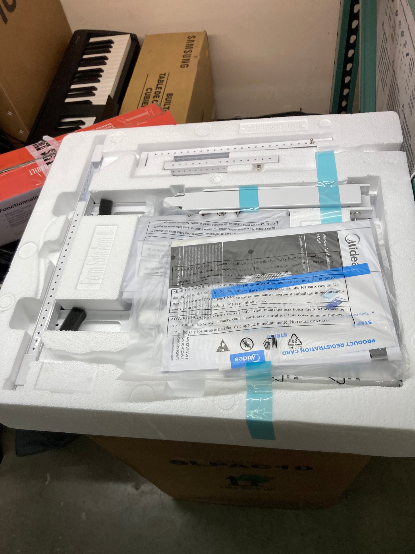 Midea 12,000 BTU U-Shaped Smart Inverter Window Air Conditioner–Cools up to 550 Sq. Ft., Ultra Quiet with Open Window Flexibility, Works with Alexa/Google Assistant, 35% Energy Savings, Remote Control - Retail $499 Default Title