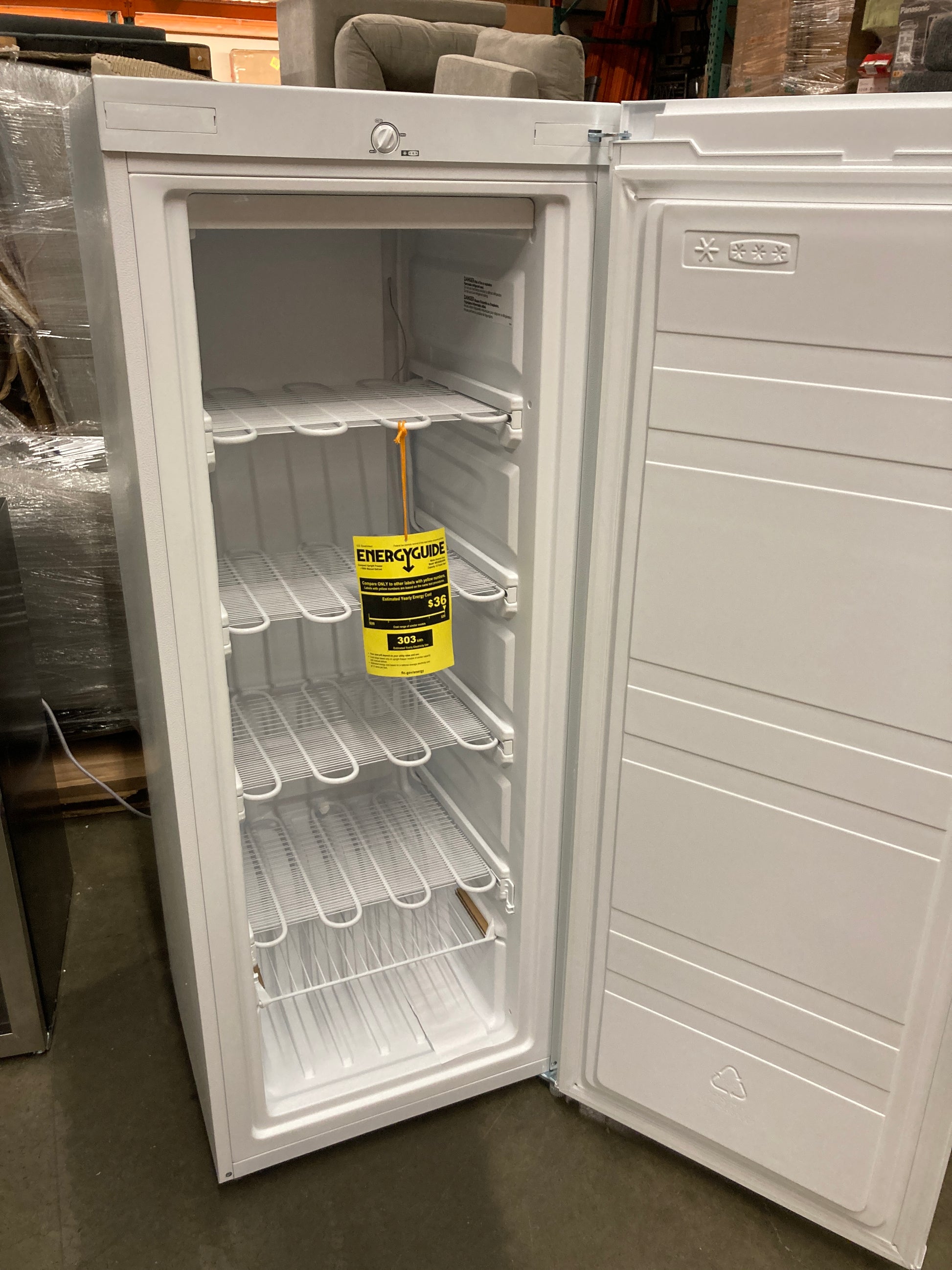 Midea MRU05M2AWW Upright Freezer, 5.3 Cu.ft - Retail $369 Default Title